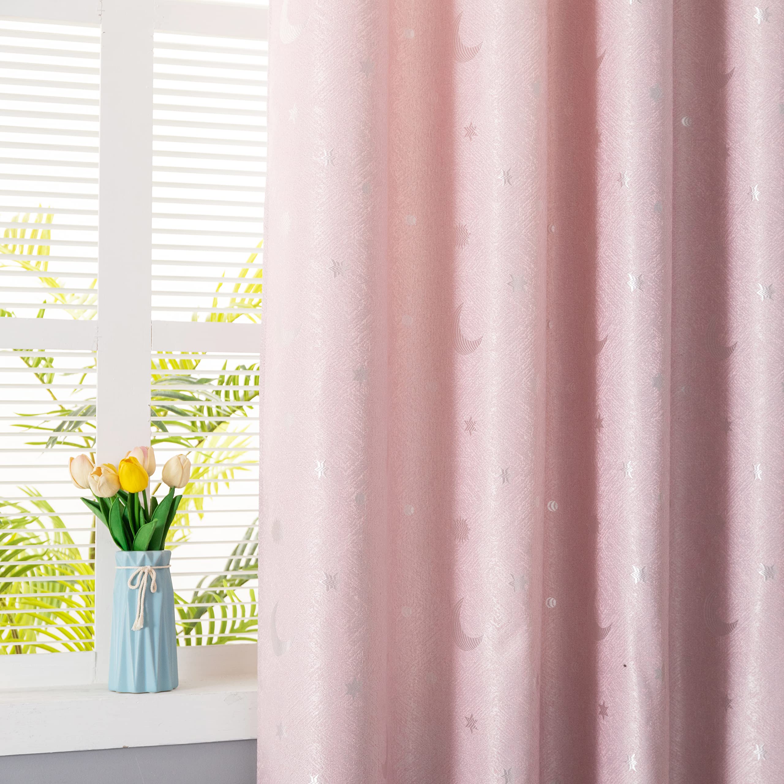 GIRASOLE HOME® Tende Jacquard Semi Oscuranti Fantasia Luna e Stelle Tenda Morbida Termica Isolante 2 Pannelli con Occhielli Rosa Stelle 140x275cm