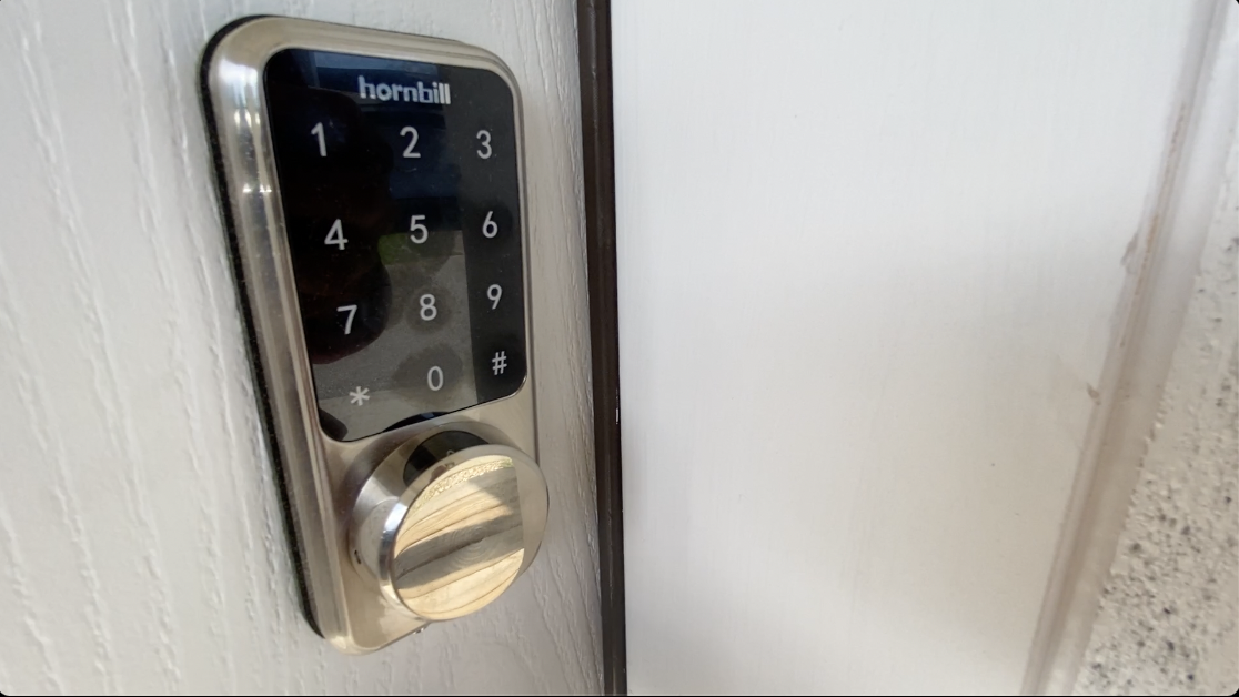 Best Keyless Entry Lock? | Hornbill Smart Deadbolt Lock