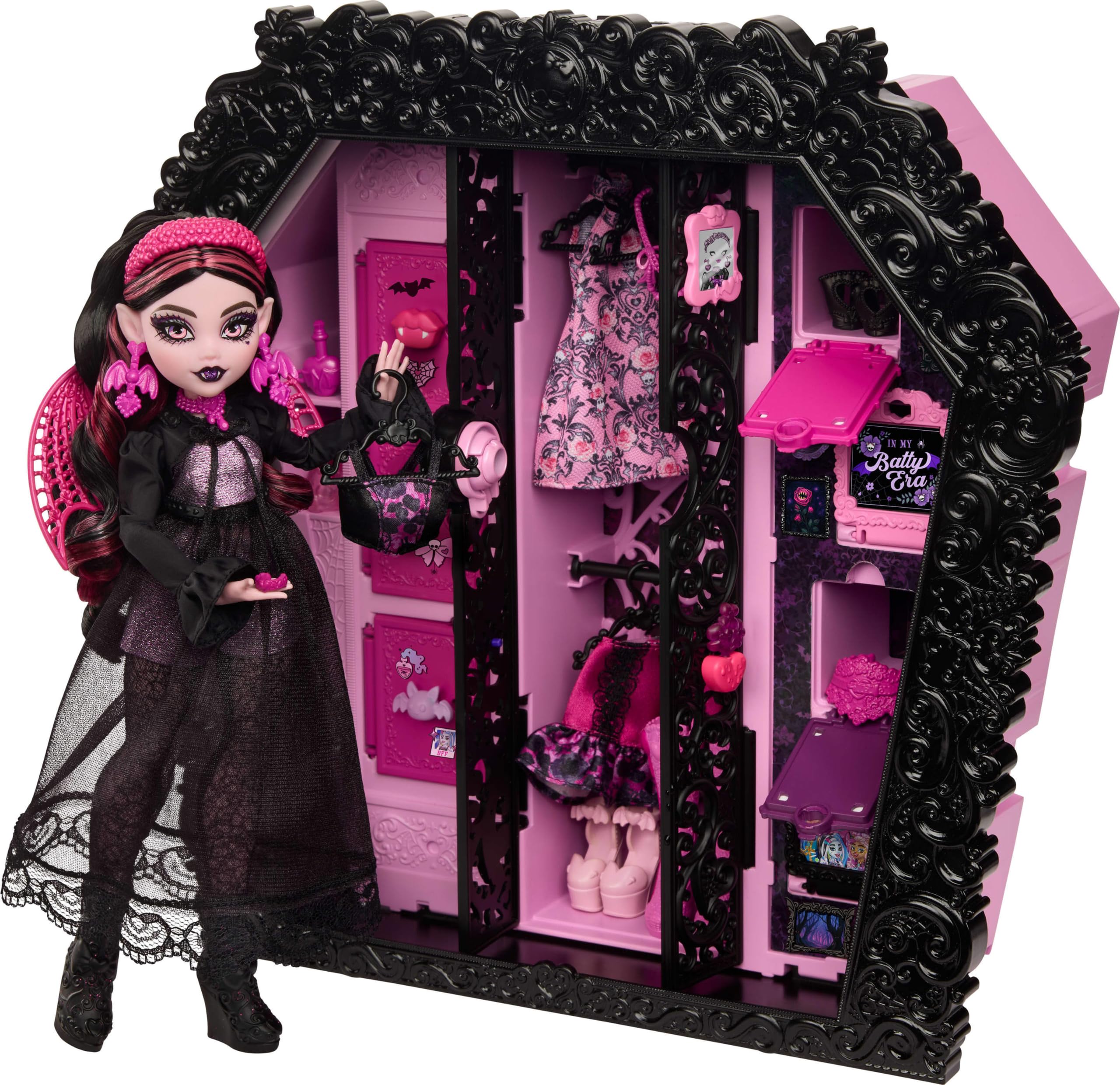 ​Monster High Ultimate Skulltimate Playset with Draculaura Doll