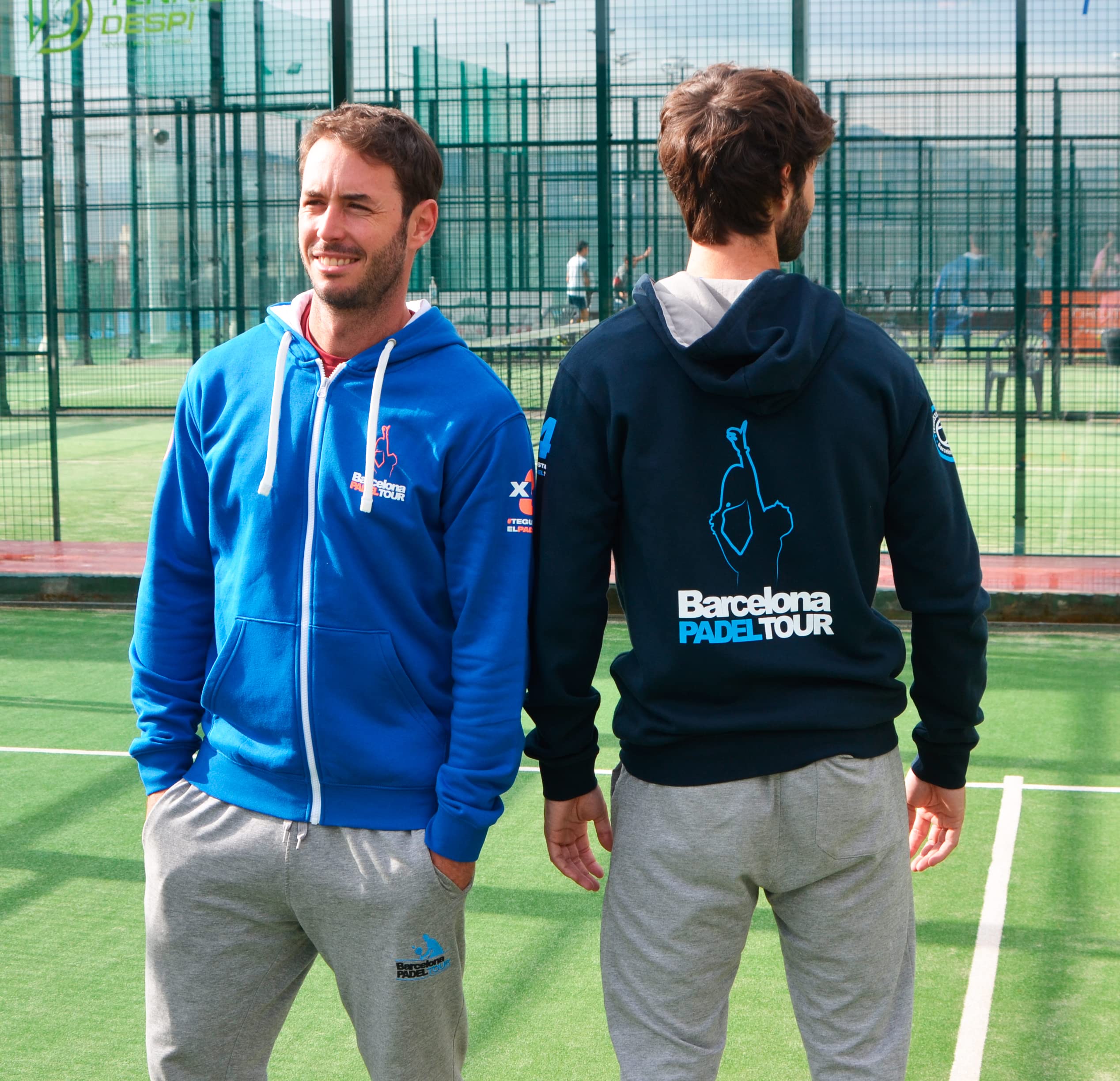 Barcelona Padel Tour - Sudadera con Capucha y Cremallera con Logo Hombre - Chaqueta de Deporte con Estampación de Pádel - Ropa Deportiva de Algodón