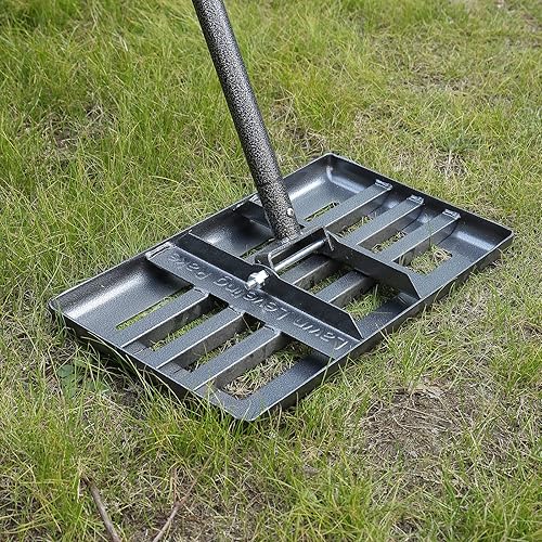 Rastrillo nivelador de césped, nivelador de césped de acero inoxidable con placa de tierra de 18 x 10 pulgadas, mango largo ajustable de 72