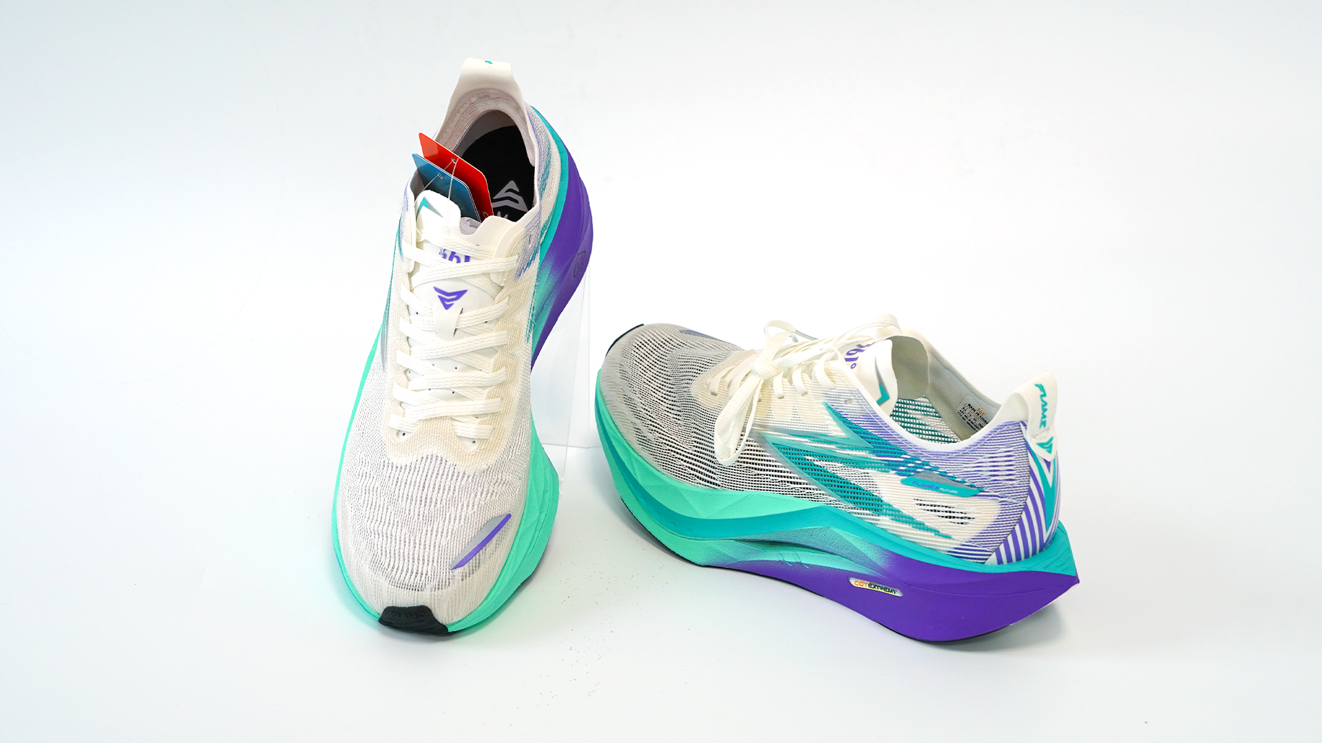 Amazon.com | 361° Flame 5 Future Running Shoes for Men Wide Foot