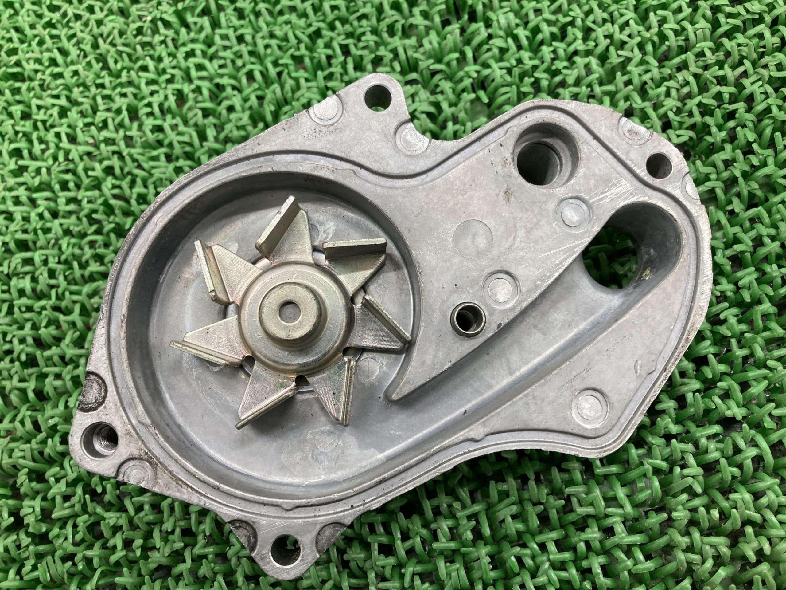 Amazon | NC700X NC700S ウォーターポンプ MGS ホンダ 純正 中古