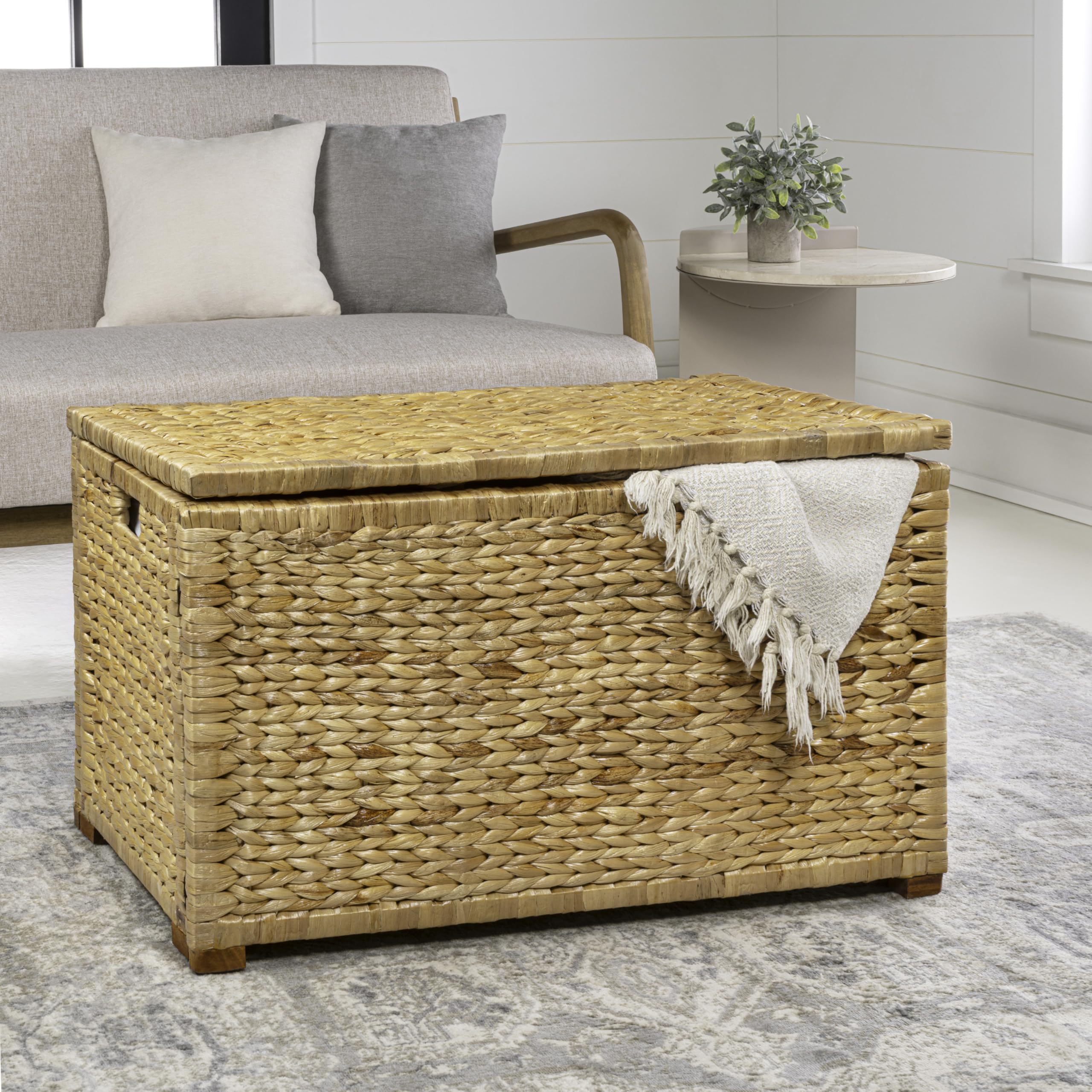 happimess HPM9005A Anada - Baúl de almacenamiento de mimbre de 30 pulgadas, marco de madera/jacinto de agua, granja, transición, costero, rústico, para oficina, dormitorio, sala de estar, dormitorio,