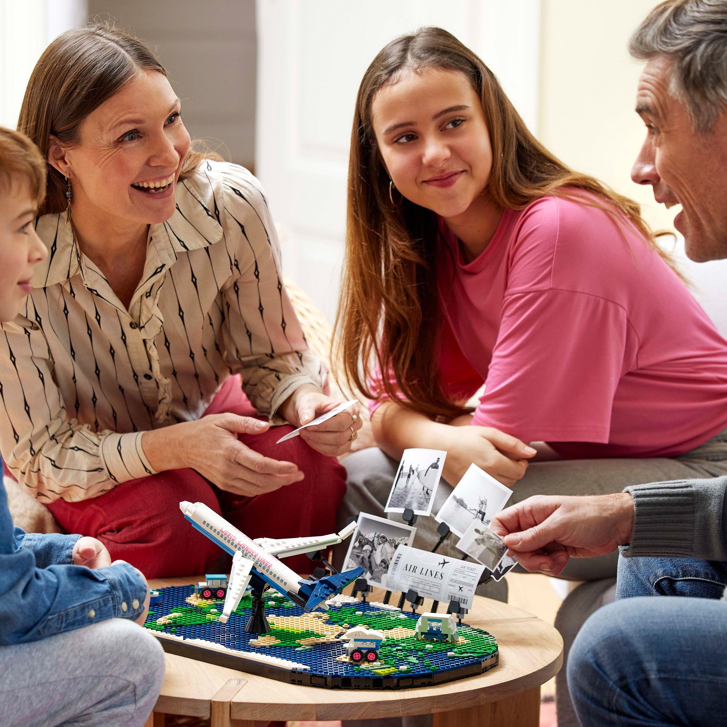 LEGO Reiseerinnerungen, Spielzeugweltkarte, BAU- und Spielset für Mädchen und Jungen, Geschenk für Familien, die Abenteuer und Reisen lieben, kreative Aktivität, Sammlerstück 41838