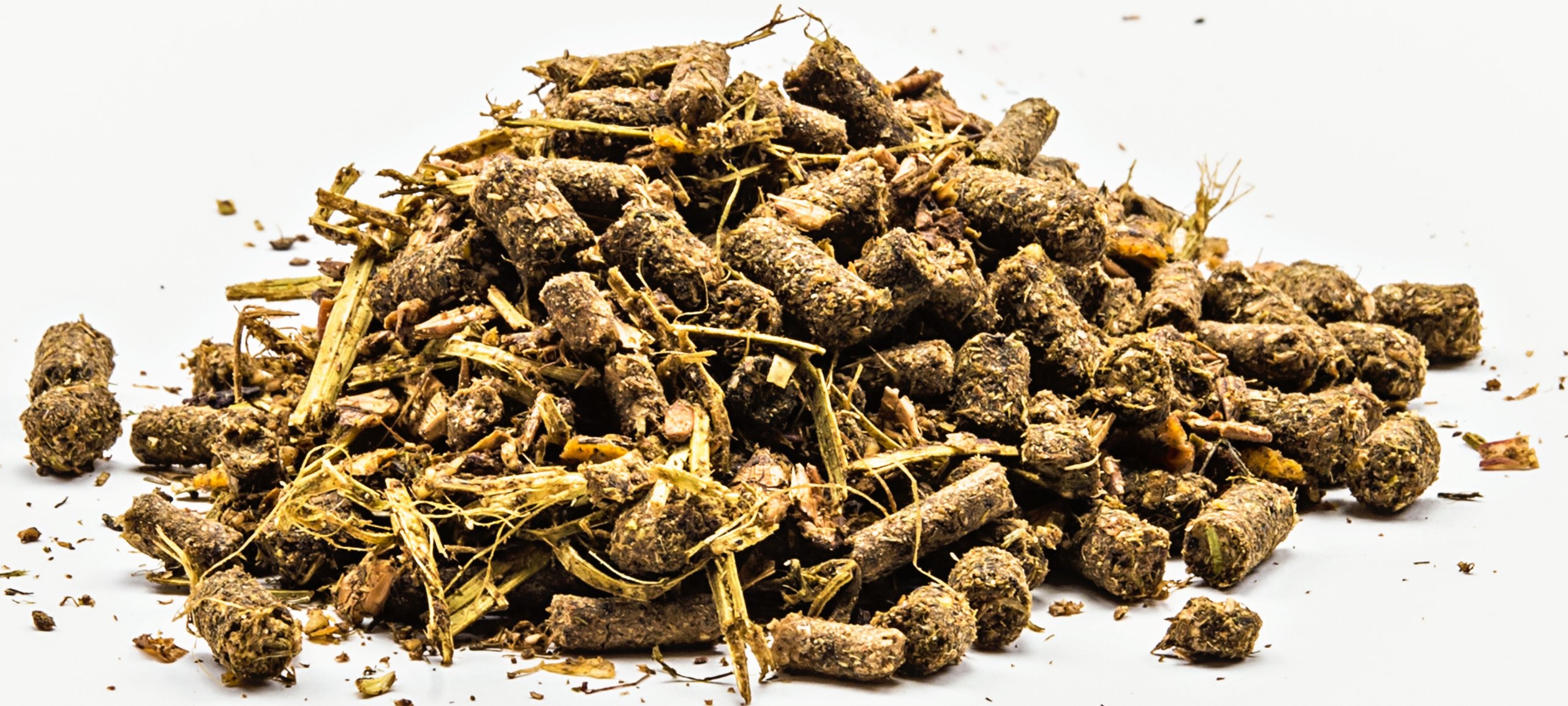 HAPPY HORSE Sensitive Kräuter Minze 2 x 14 kg – Pferdefutter zur Unterstützung der Atemwege - Mit Fenchel, Kamille und Rosmarin - Mineralstoffreiches Ergänzungsfutter für Sport- & Freizeitpferde