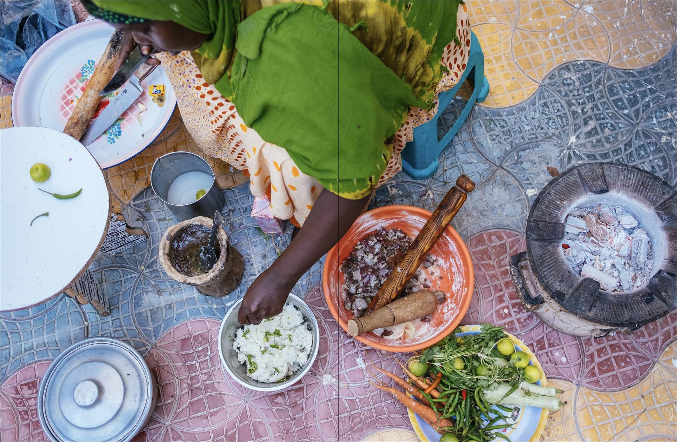 Soomaaliya: The Food, Memory, and Migration: A Cookbook