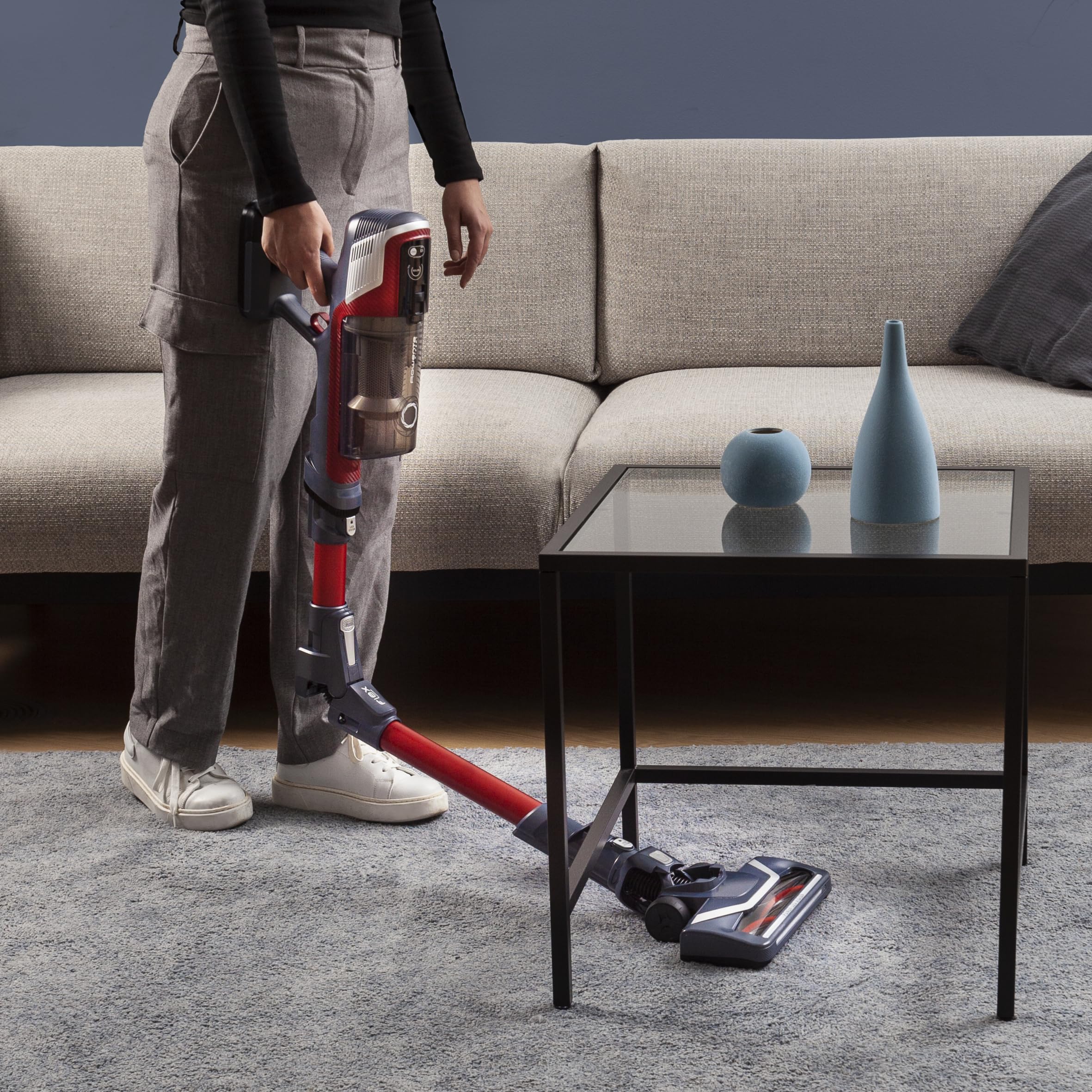 Rowenta X-Pert 6.60 Smart Aspirateur Balai sans fil, Tube Flex, Idéal pour les Poils D'animaux, Léger, Puissance 100W, Autonomie 45min, LED RH6471WO, Noir/Rouge