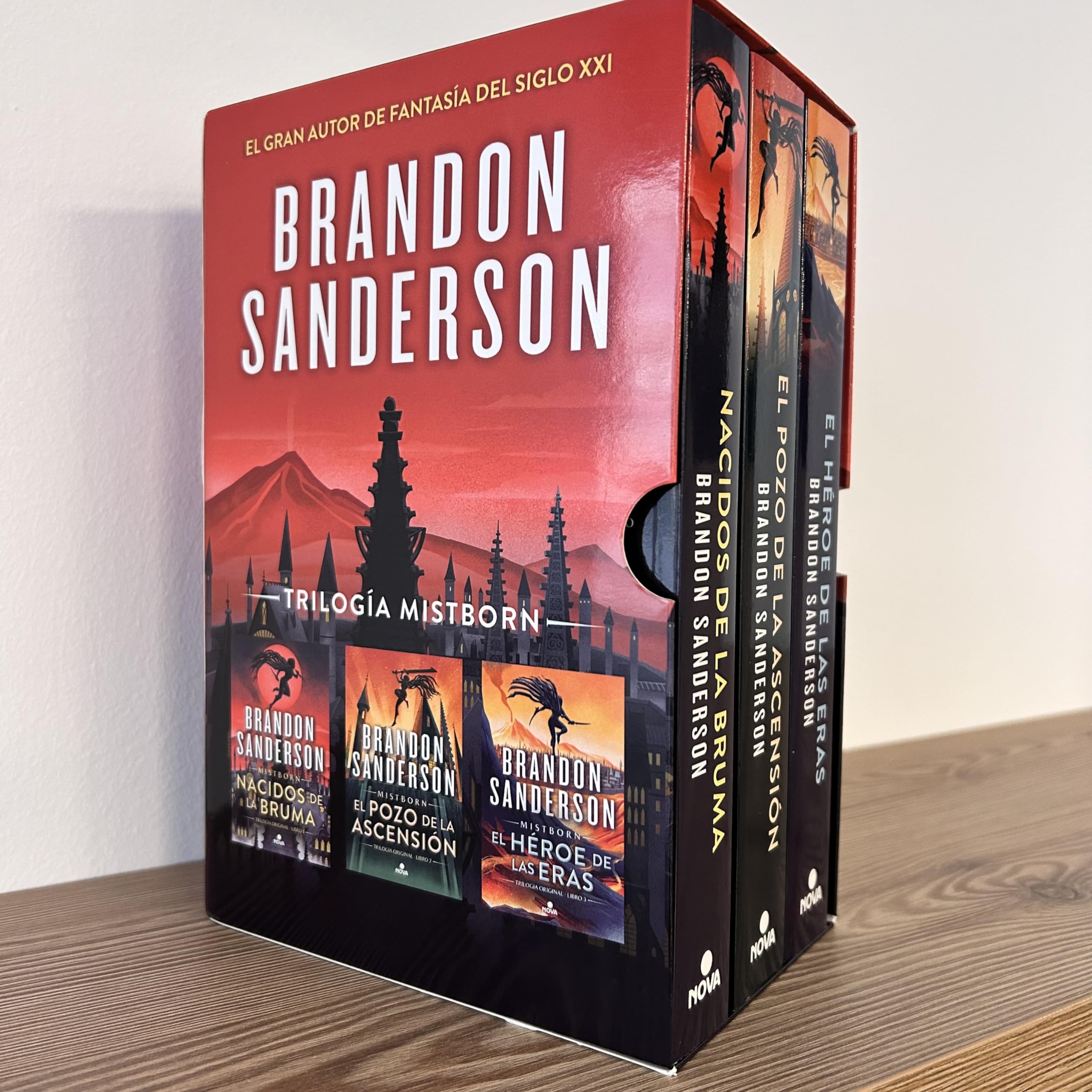 Estuche Trilogía Original Mistborn (Nacidos de la Bruma | El Pozo de la Ascensión | El Héroe de las Eras) (Trilogía Original Mistborn) (Nova)