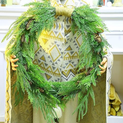 Miniatura 4 de Hotop Corona de Navidad artificial de 31 x 37 pulgadas con piñas de pino y yute para puerta delantera, corona de pino sintético, guirnalda de pino