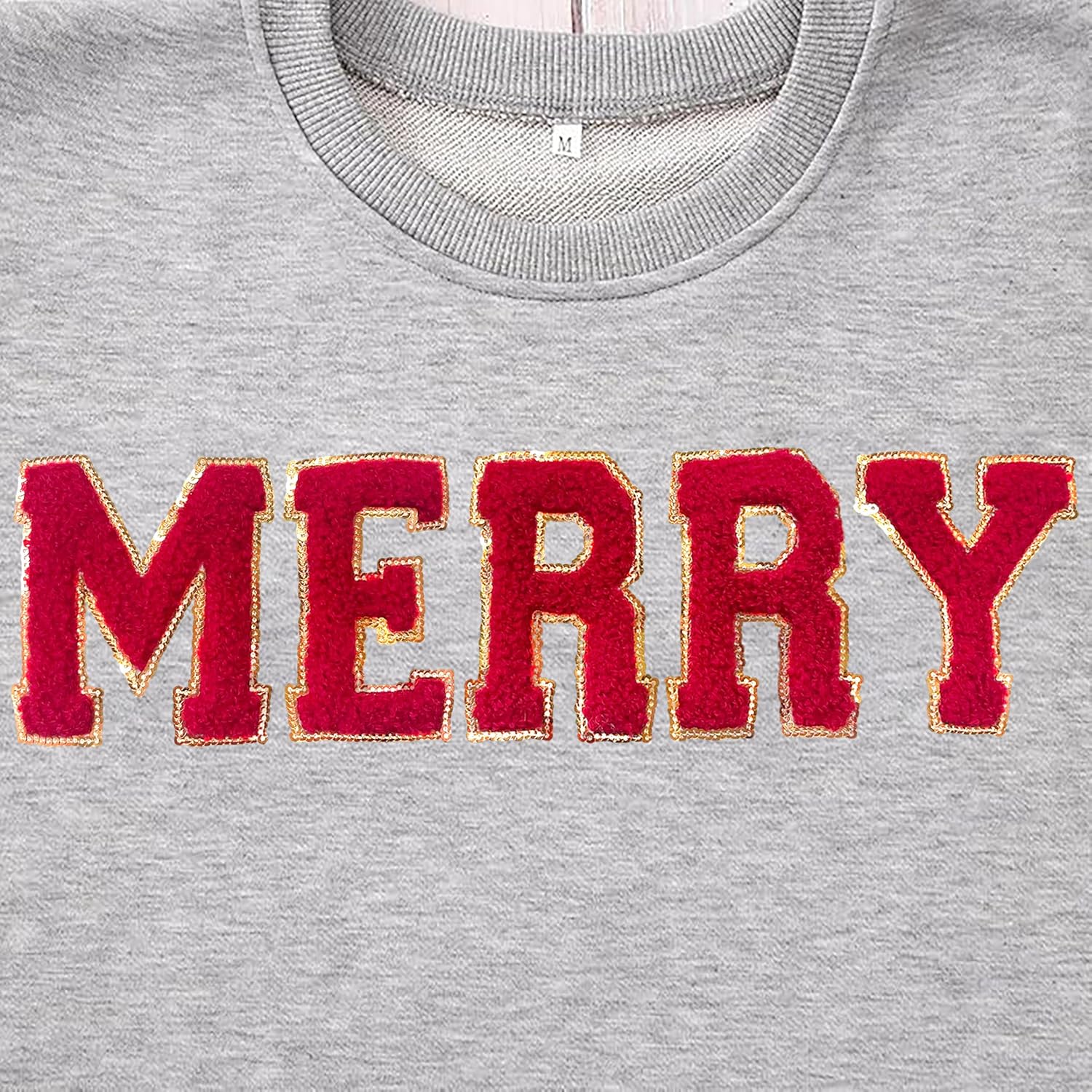 YALUCOR Women Christmas Sweatshirts Merry Christmas Pullover Tops Glitter Chenille Patch Merry Sweatshirt Xmas Gift Tops - Image 6