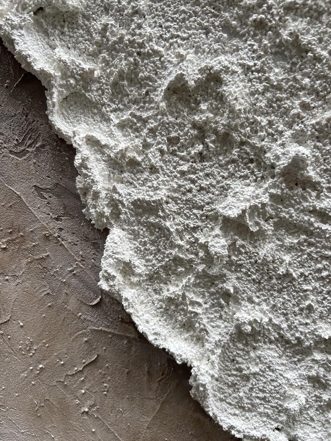 Limiyer Art Hand-painted white and brown gradient wavy texture abstract oil painting 40x28-inch canvas oil painting an artwork suitable for home and office wall decoration