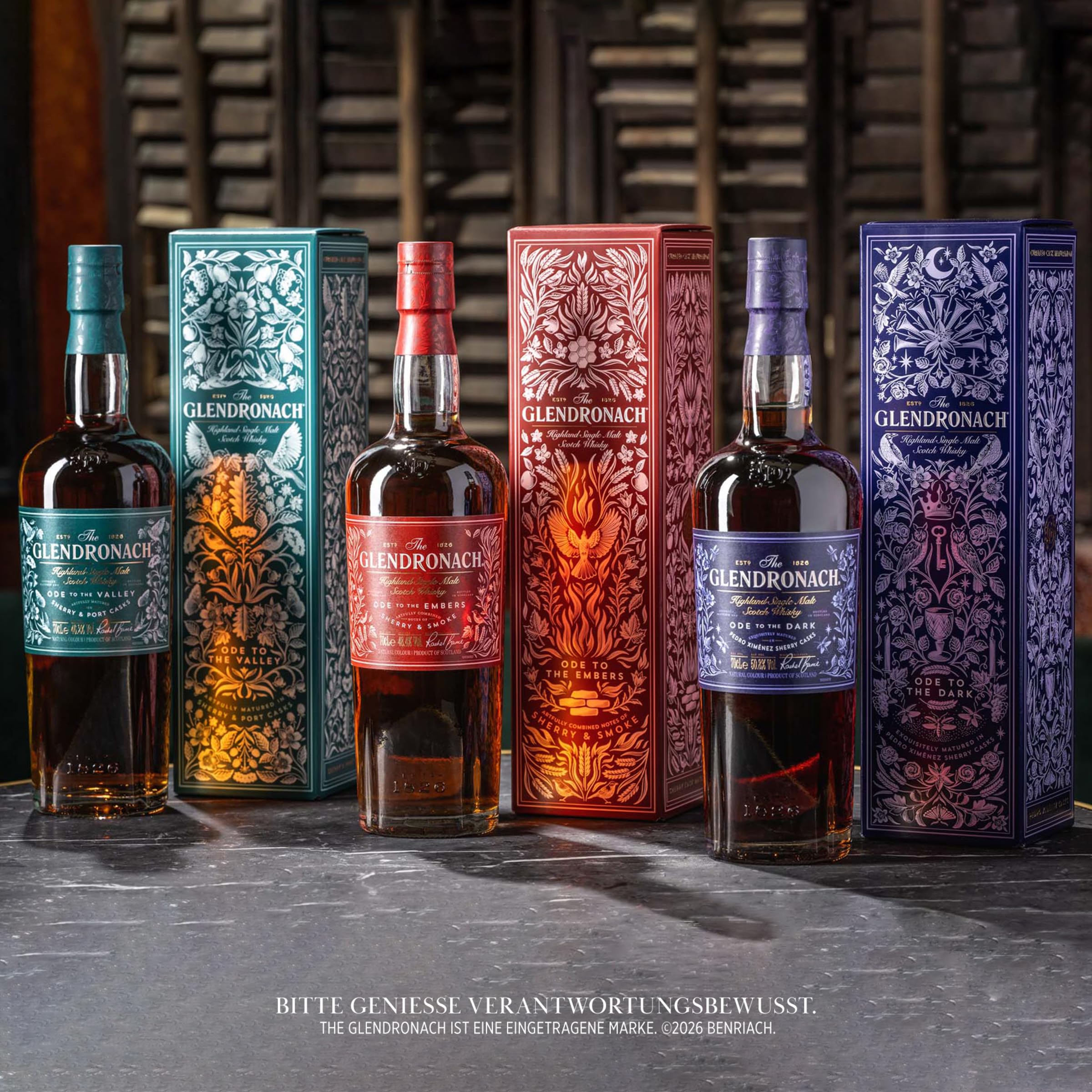The Glendronach Ode to the Dark - Super Premium Single Malt Whisky - Geschenkempfehlung - Eine Symphonie aus Mokka, Schwarzkirsche und Zartbitterschokolade - 0.7L/50.8% Vol