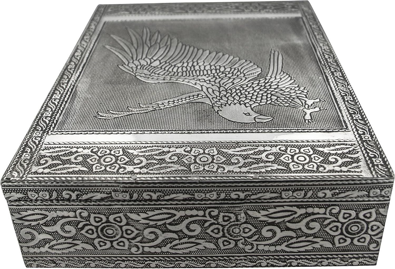 VGI Elegant Jewelry Box with Hammered Metal Cladding and Soft Fabric Interior (Eagle, Silver Finish)