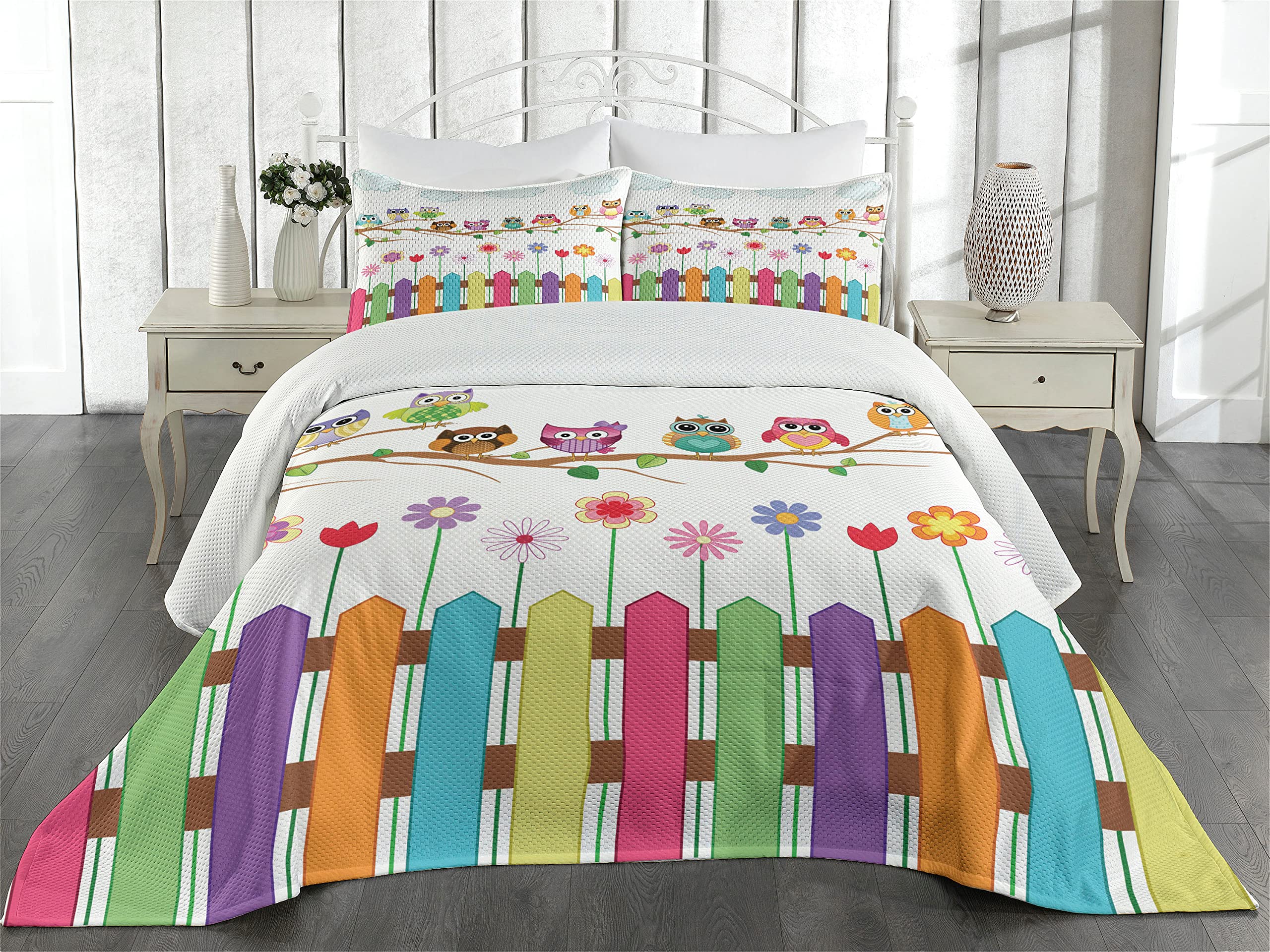 Ambesonne Owls Coverlet, Owls on a Branch Sunny Day in Countryside Farmhouse Fences Wildflowers Holidays Art, 2 Piece Decorative Quilted Bedspread Set with 1 Pillow Sham, Twin Size, Pink White