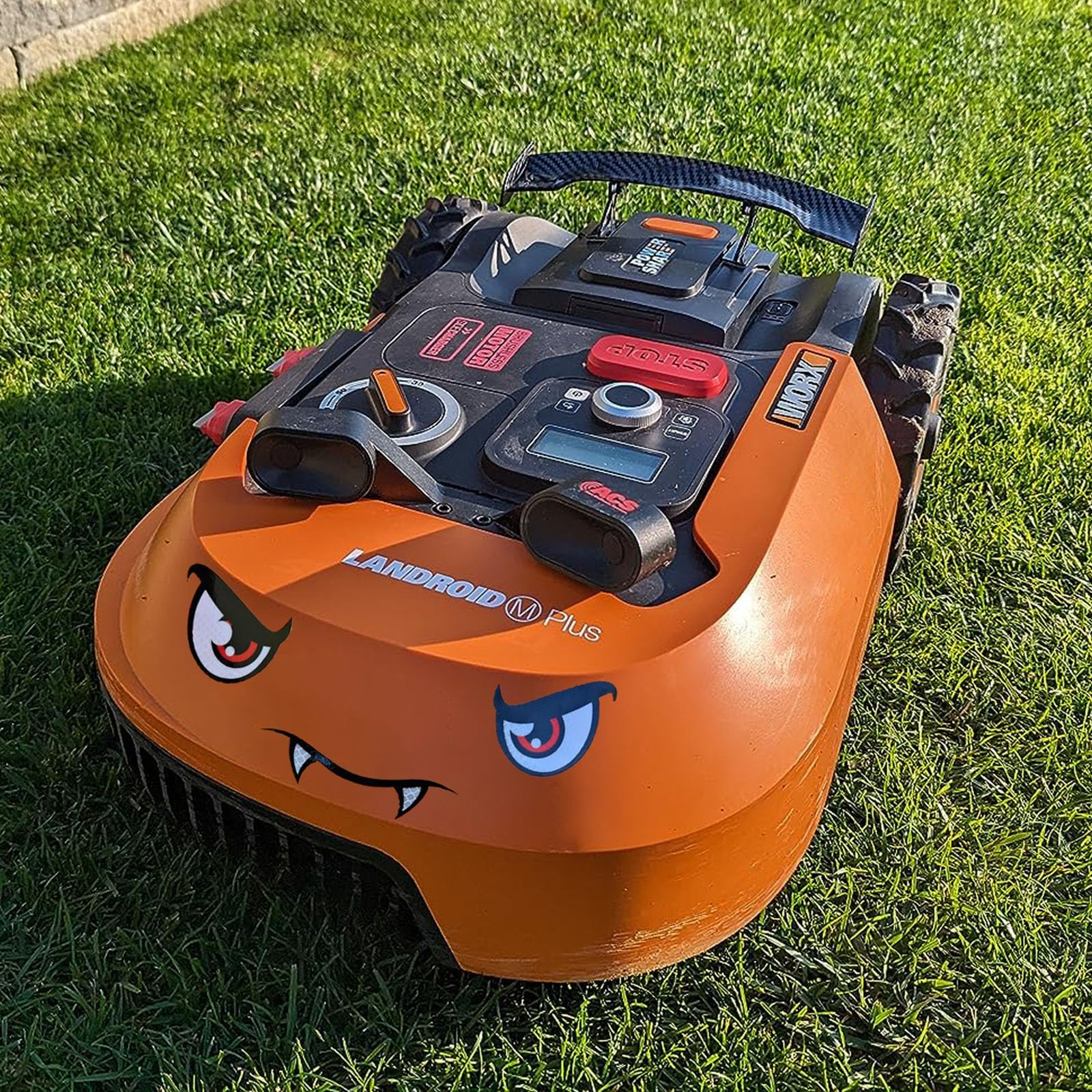 SEGWAY NAVIMOW H1500E-VF DRAADLOZE ROBOTMAAIER MET VISIONFENCE CAMERA - Knoll Tuinmachines