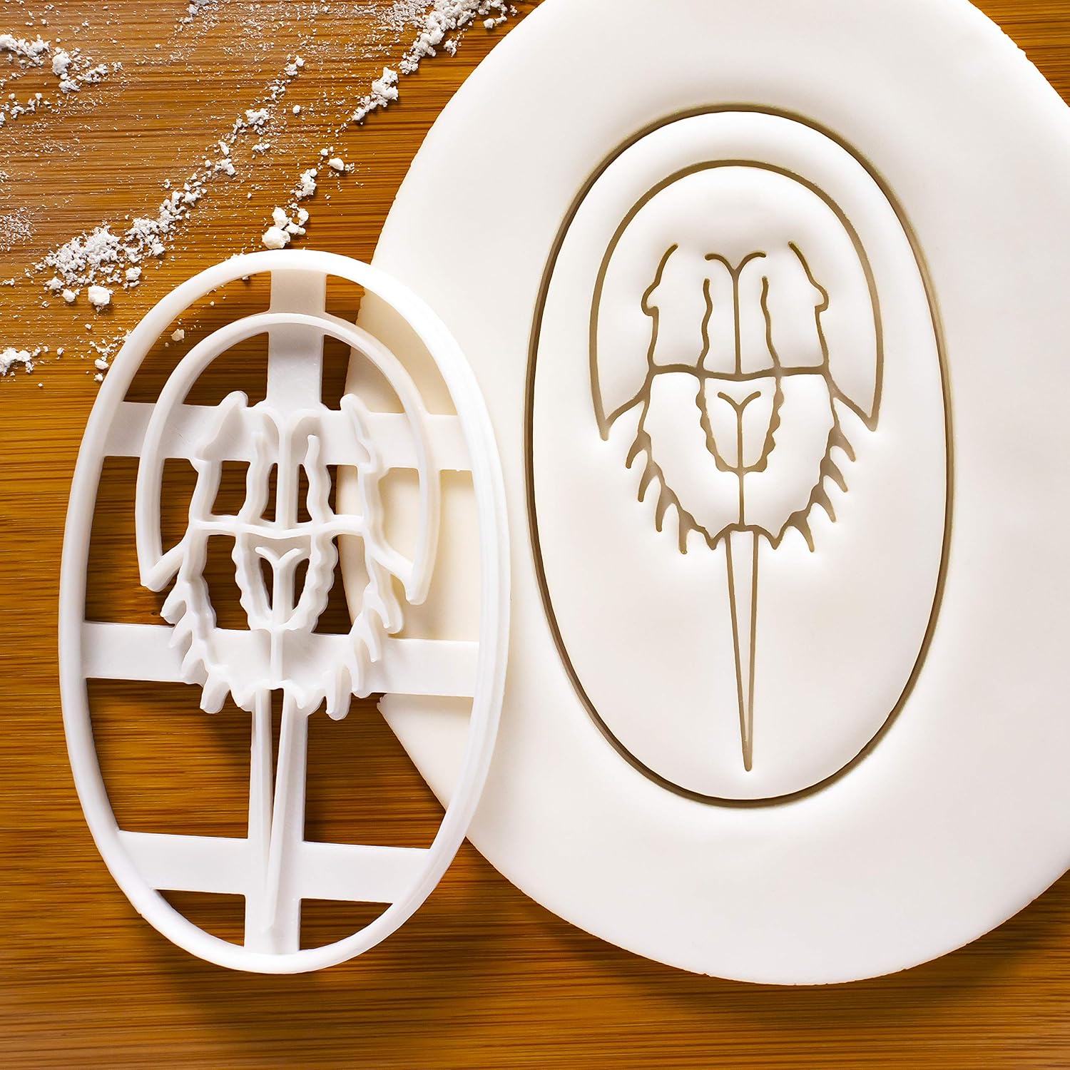 Set of 2 Horseshoe Crab cookie cutters (Designs: Profile and Love), 2 pieces - Bakerlogy