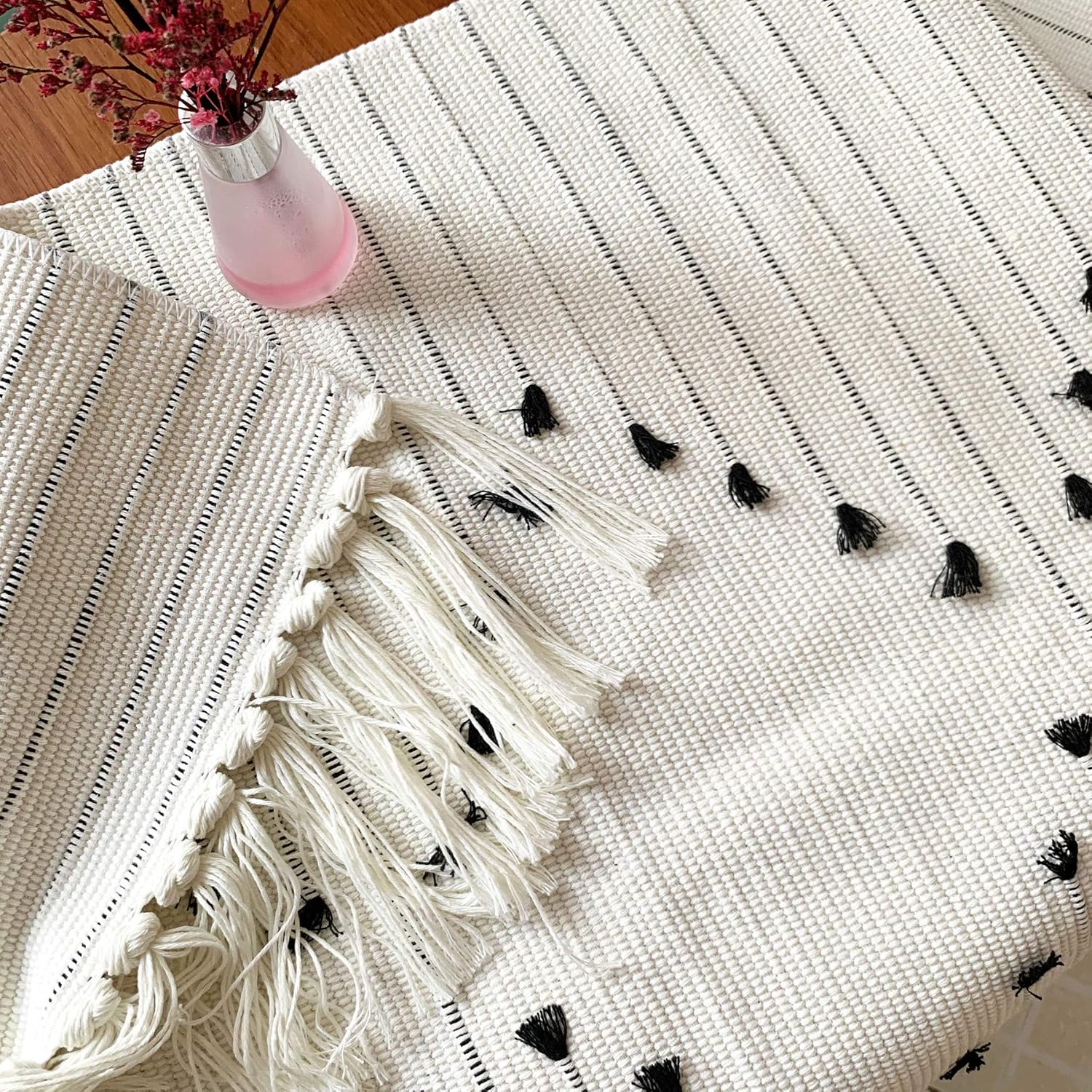 UKELER Hand Woven Rug, Boho Rug Washable Decorative Porch Doormat, Cotton Braided Tassels Area Rug for Bathroom Kitchen Laundry Bedroom Doorway, Beige 2'x3'