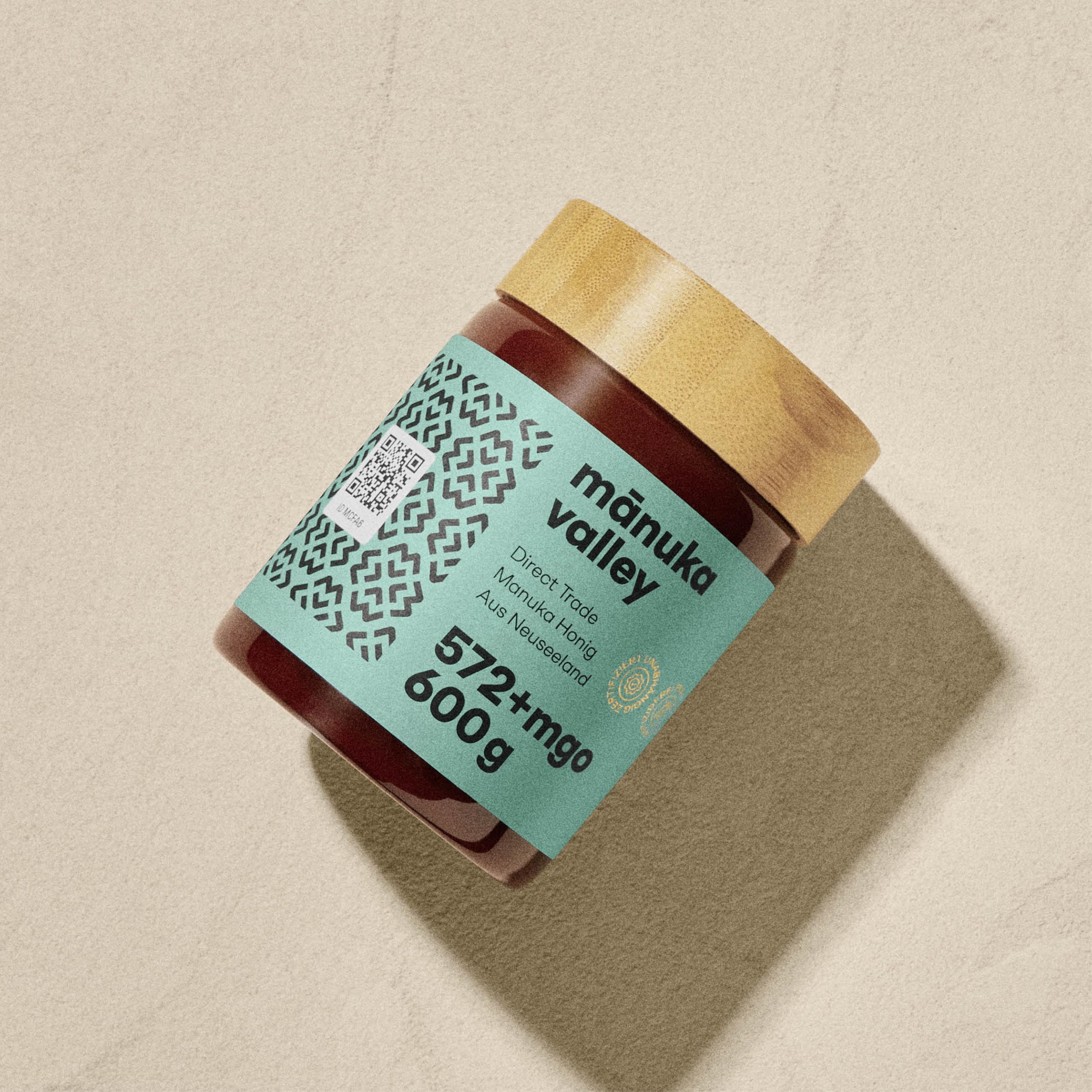 MANUKA VALLEY – Manuka Honig mit 572+ MGO im Glas. 600 g. Laborgeprüft und zertifiziert – 100 % natürlicher Manuka-Honig aus Neuseeland. Karamelliger Manukahonig mit feinem, erdigem Nachgeschmack