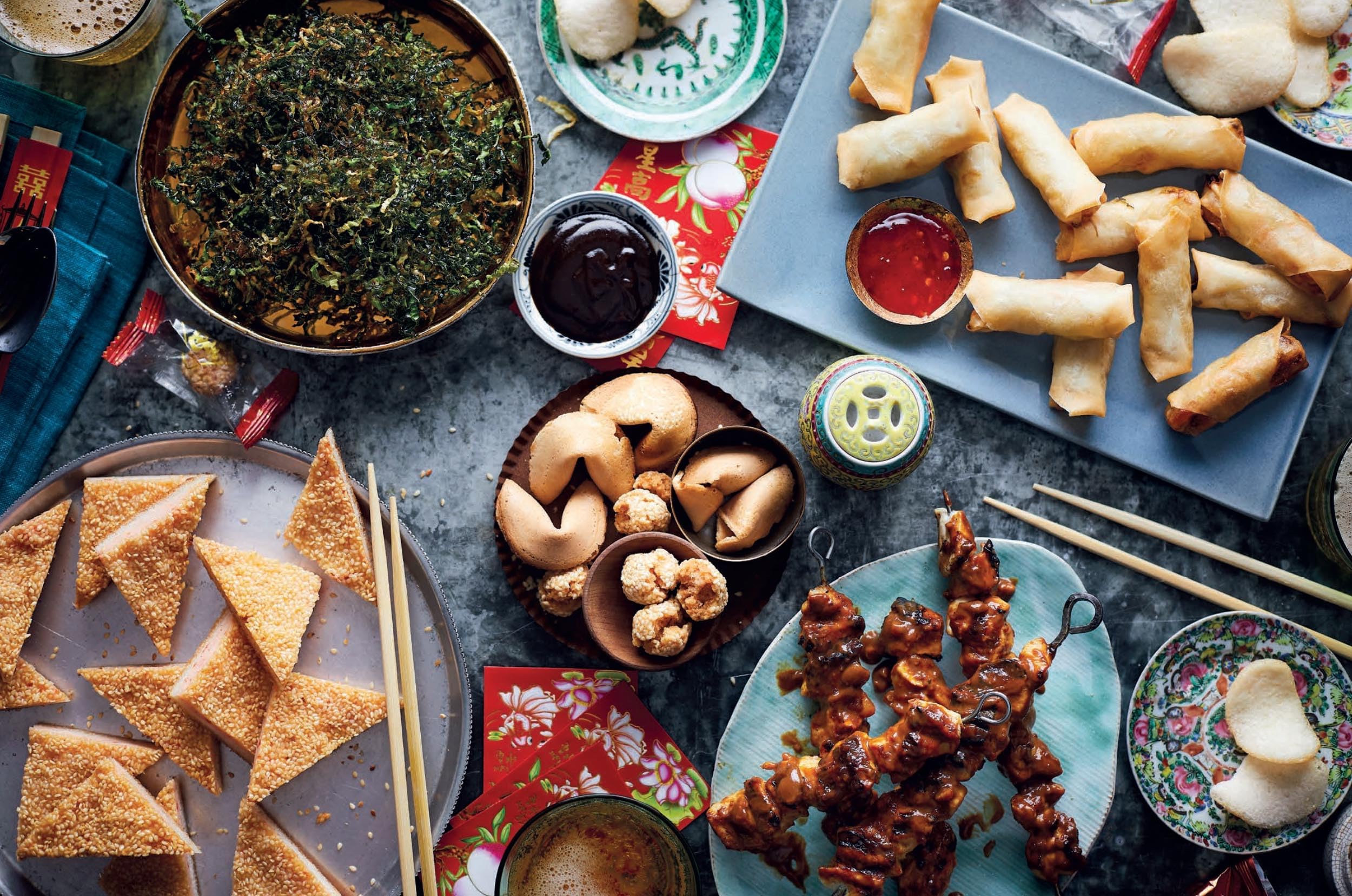 The Complete Chinese Takeaway Cookbook: Over 200 Takeaway Favourites to Make at Home