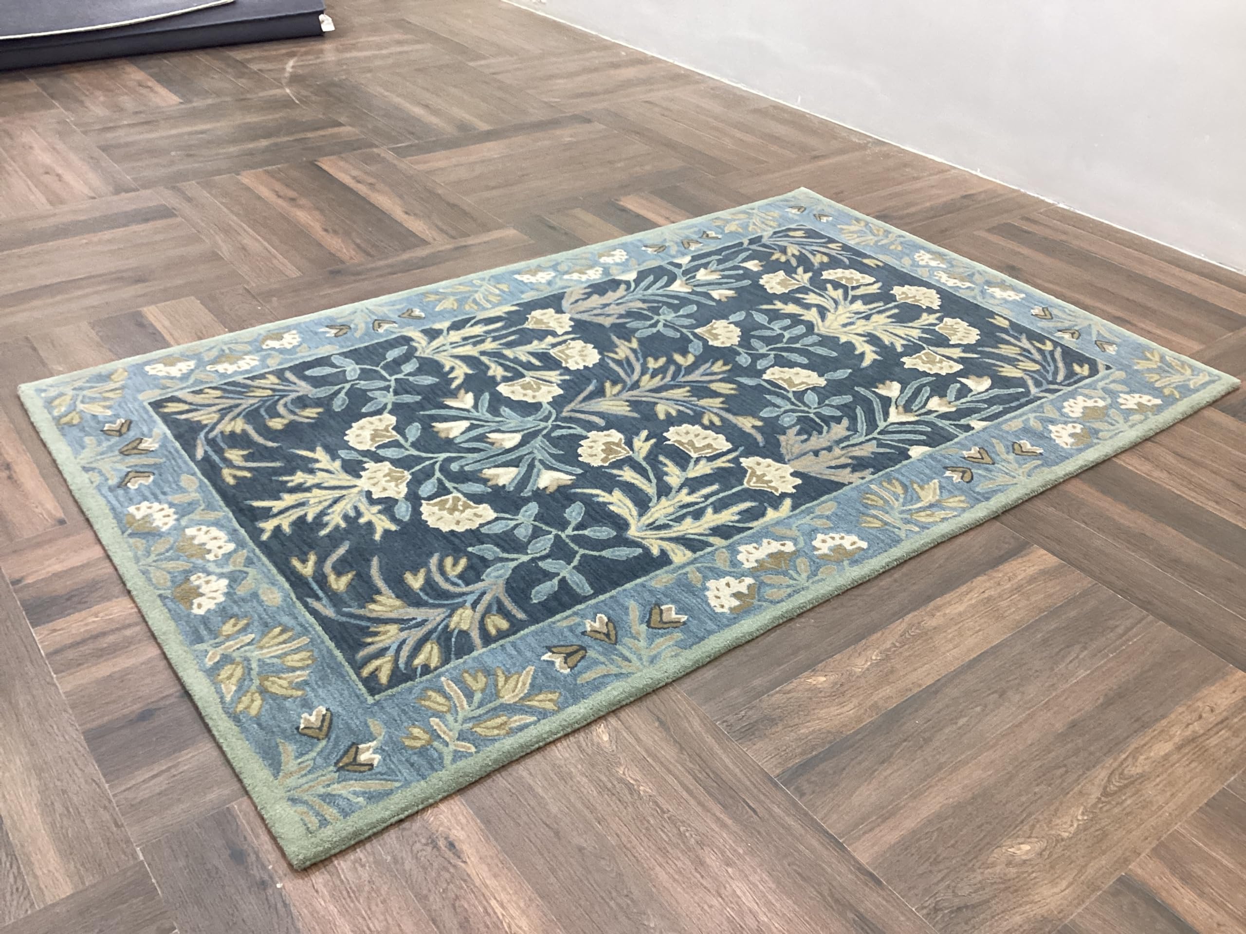 Rug Steal & Deals!!!!! 