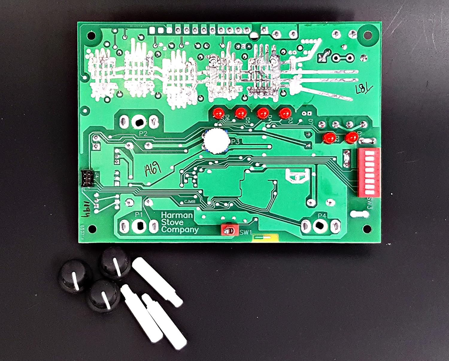 Tilbage view of the Harman PF100 & PF120 Control Board 1-00-05888, showing solder points and circuit traces