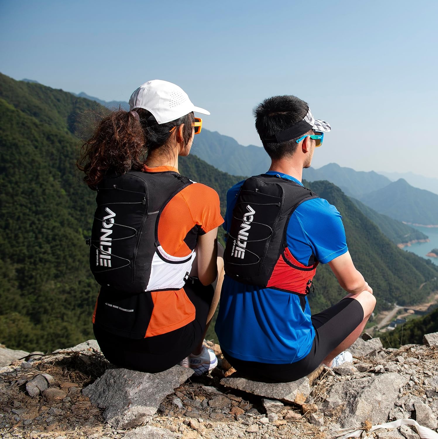 AONIJIE Running Hydration Vest Lightweight & Large Capacity Running Vest for Women Men, Hydration Backpack Fits 6.8" Phones