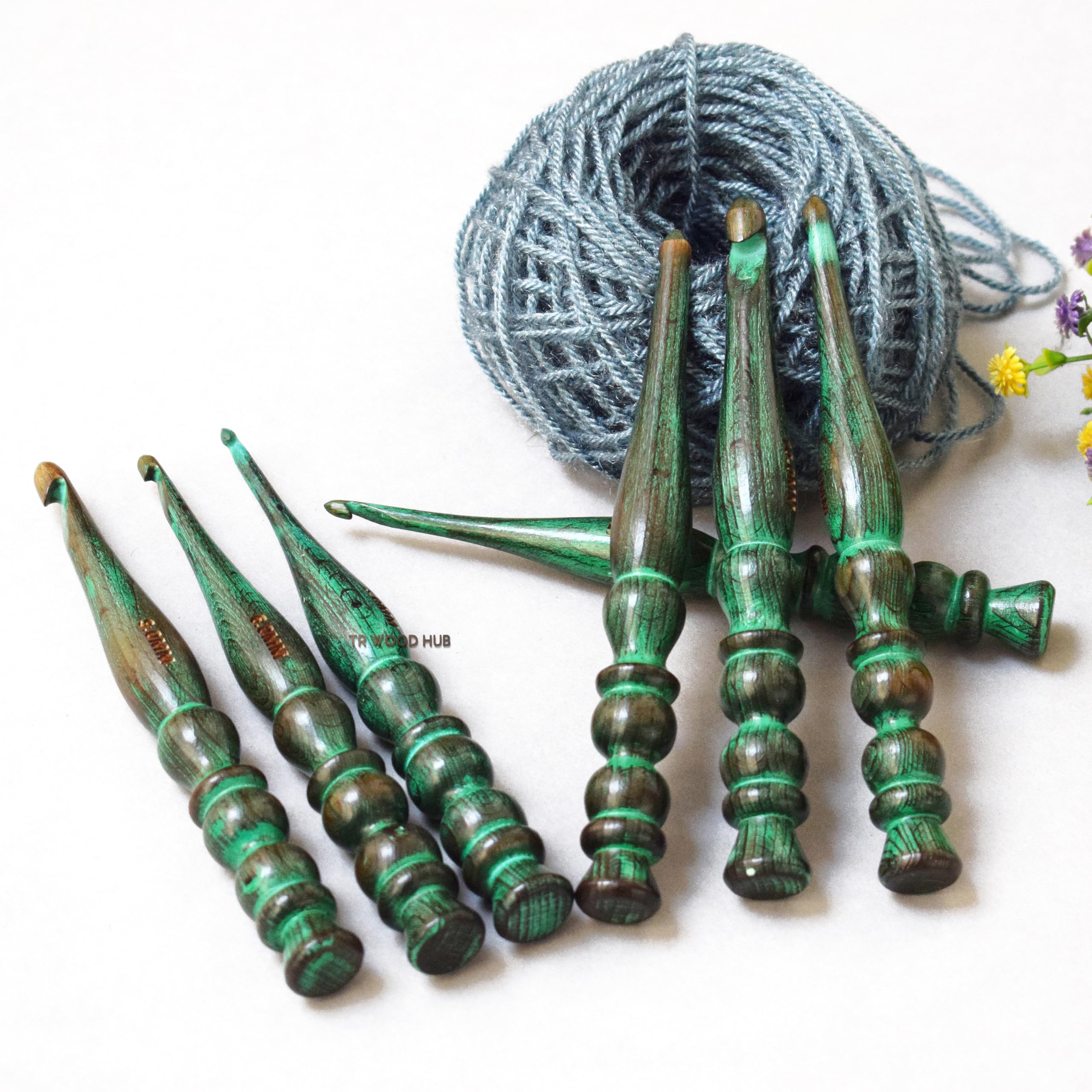 Premium Wooden Crochet Hooks (Set of 7) Wood Ergonomic Crochet Hook for Arthritic Hands | 4mm to 10mm | Smooth and Comfortable Grip for Knitting Yarn (Green)