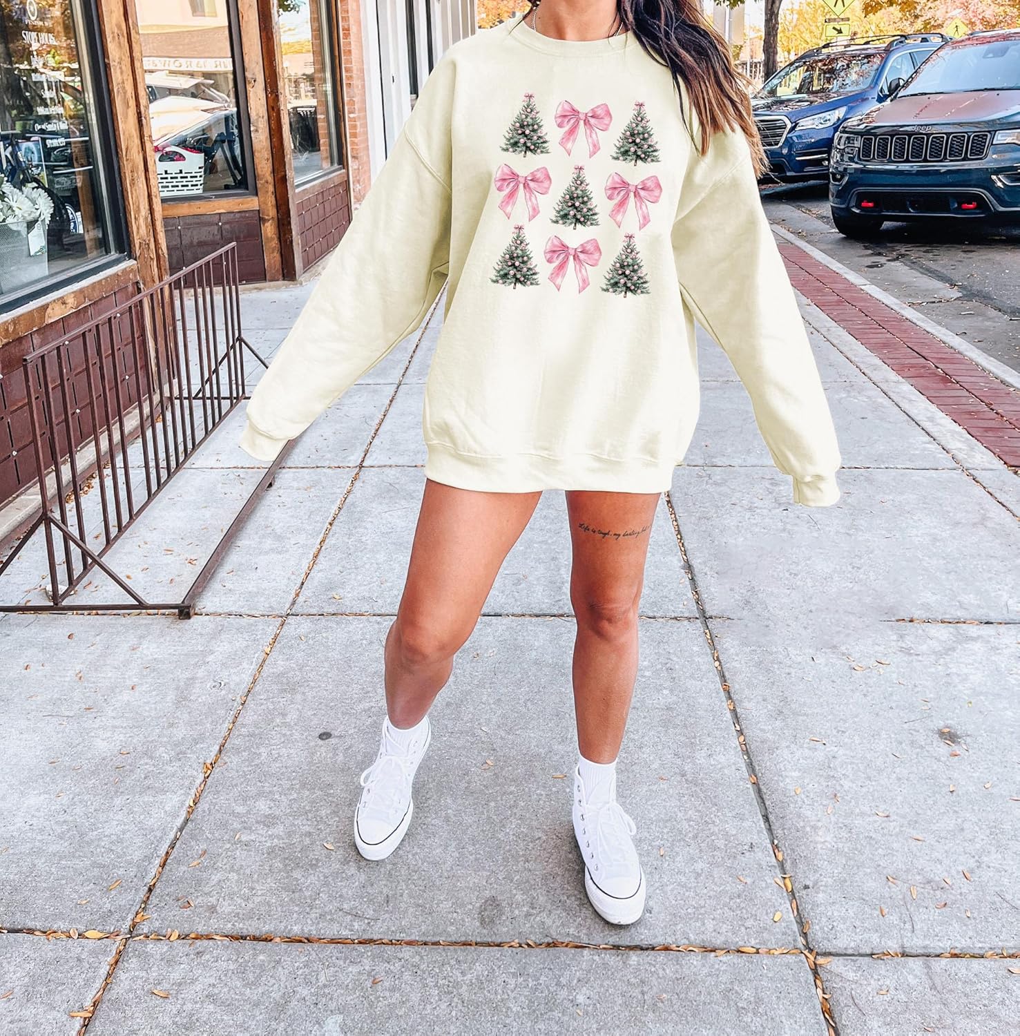 Christmas Sweatshirts for Women Coquette Bow Christmas Sweatshirt Xmas Tree Shirt Holiday Party Crewneck Pullover Tops - Image 3