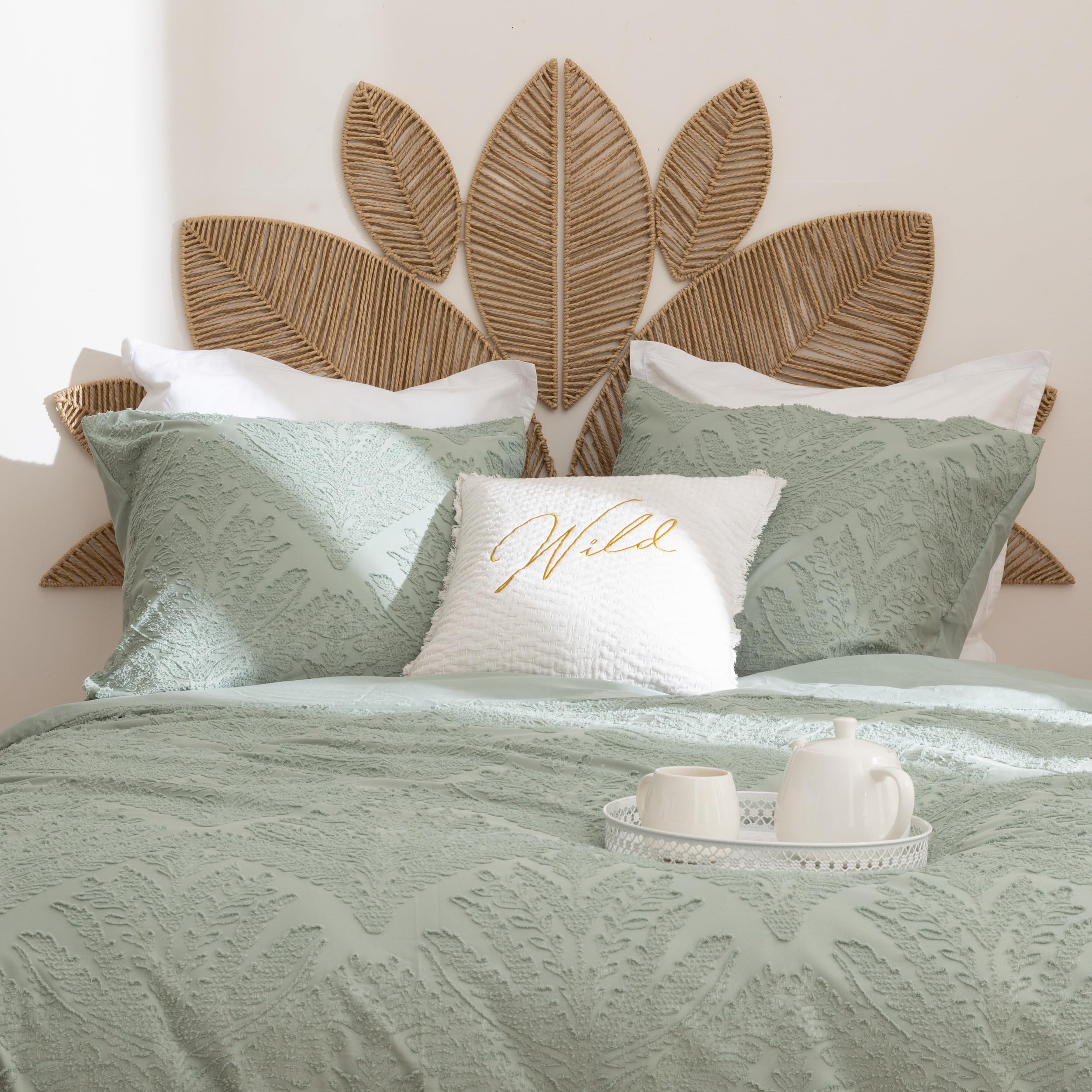 Atmosphera - Décoration Murale Meera en Papier Tressé et Métal - 160x80cm - Décoration Bohème à Accrocher en Forme de Feuilles Beige - pour Chambre, Salon, Salle à Manger, Tête de lit