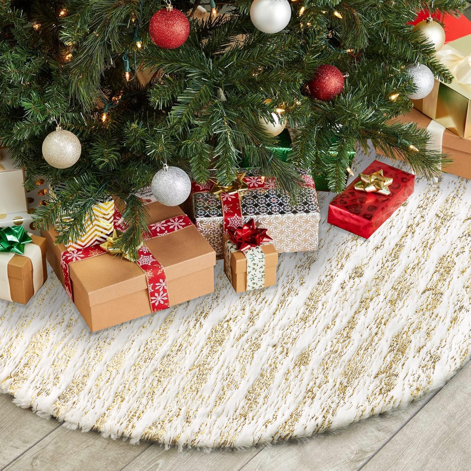 Dremisland Jupe de sapin de Noël blanche et dorée en fausse fourrure avec rayures à paillettes - Jupe de sapin en peluche douce pour décoration de sapin de Noël, fête d'hiver, vacances (doré, 122 cm)