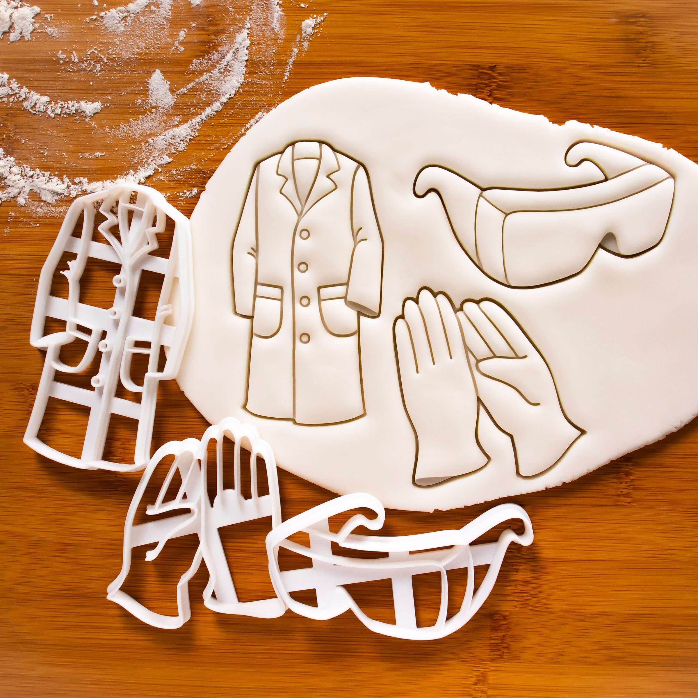 3er Set Laborschutzausrüstung Ausstechformen (Formen: Laborkittel, Laborhandschuhe und Laborschutzbrille), 3 Teile, Bakerlogy