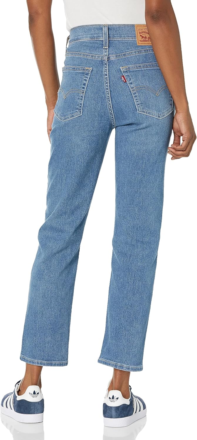 Levi's Women's 724 High Rise Straight Crop Jeans - Image 2