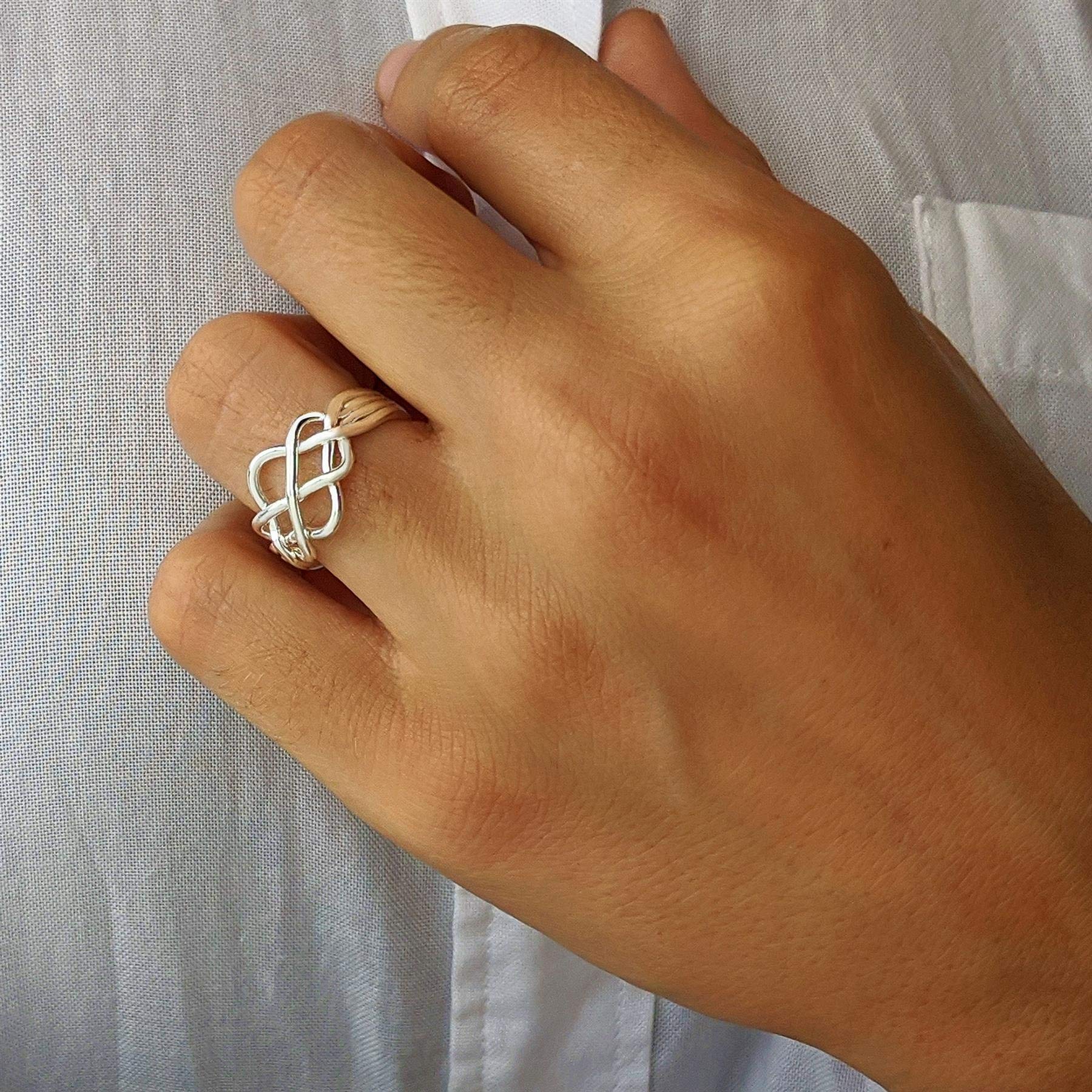 Silverly Anillos de Plata Maciza con Nudo Celta para Mujer (925) | Anillos de Hombre en Plata de Ley | Regalo de Joyería | Cuatro Bandas Únicas | Anillo de Bodas Turco de Promesa
