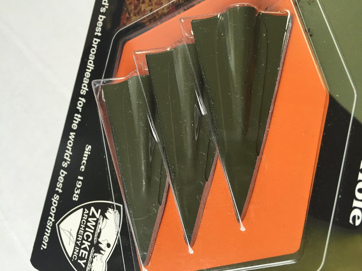 ADDICTIVE ARCHERY Zwickey No Mercy Broadheads Left Wing Bevel