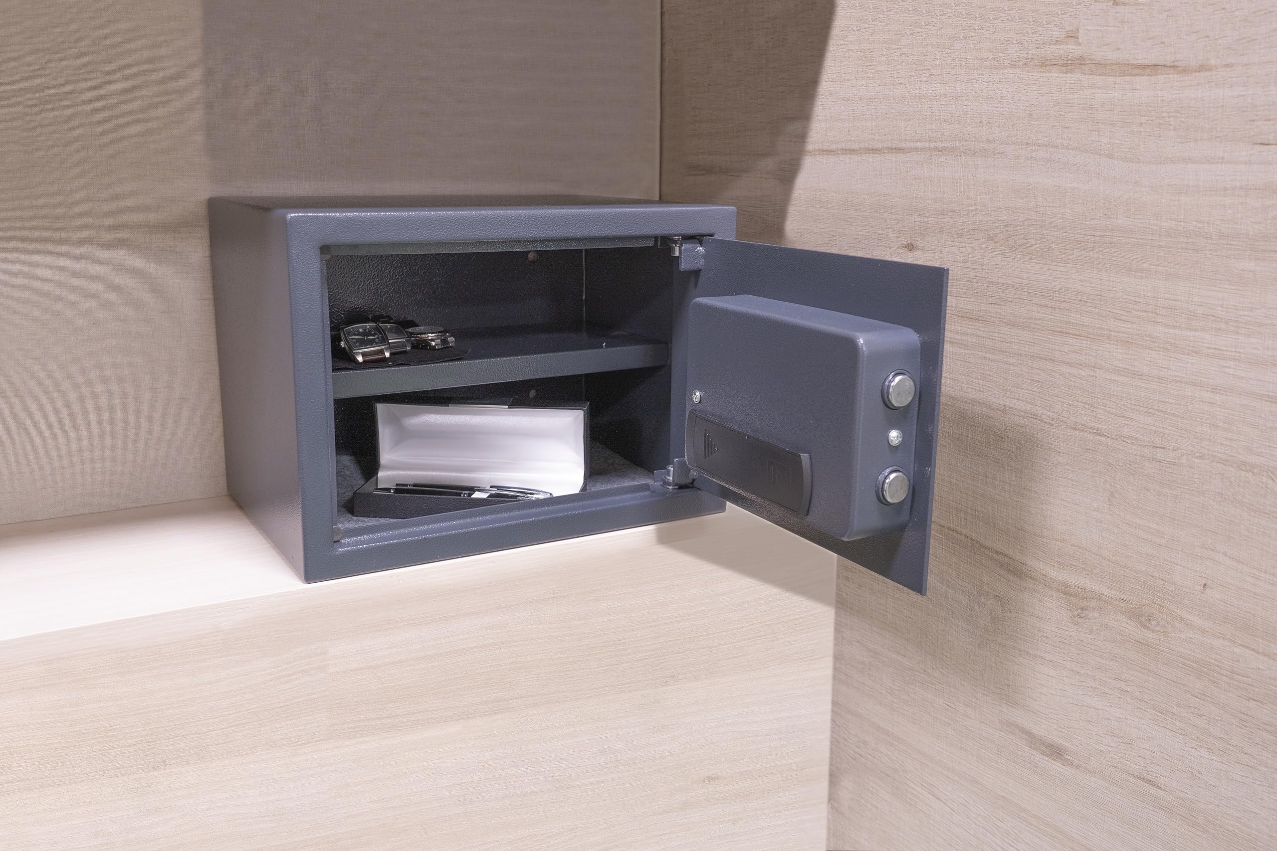 Amig Cassaforte con apertura con tastiera, con chiave di sicurezza di emergenza e pomello, Sistema anti-appannamento e anti-umping, Cassetta di sicurezza per conservare denaro o oggetti di