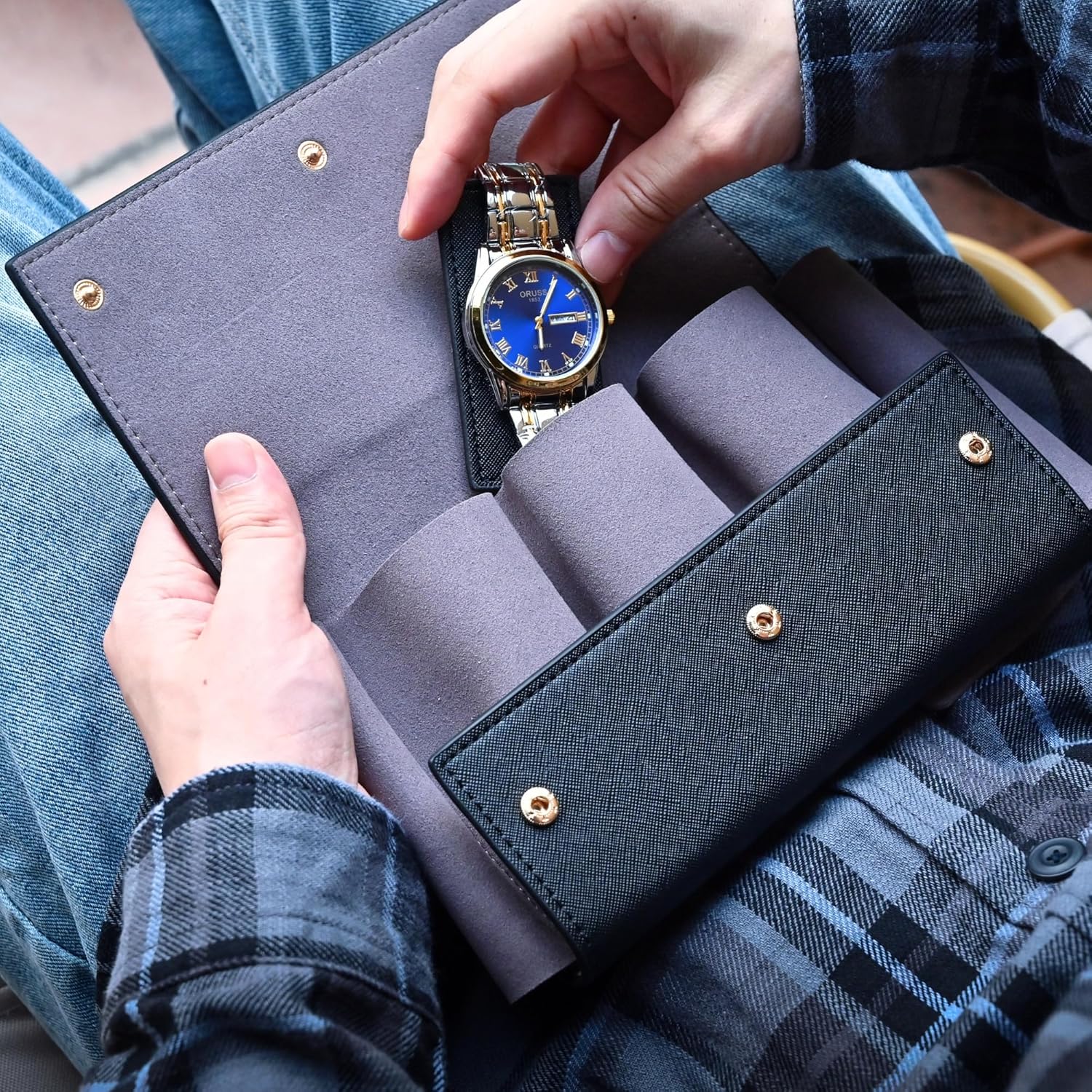 Travel Leather Watch Pouch/Watch Travel Case with Suede Lining/Luxury Leather Travel Watch Case 3 Watch Pouch for Men and Women
