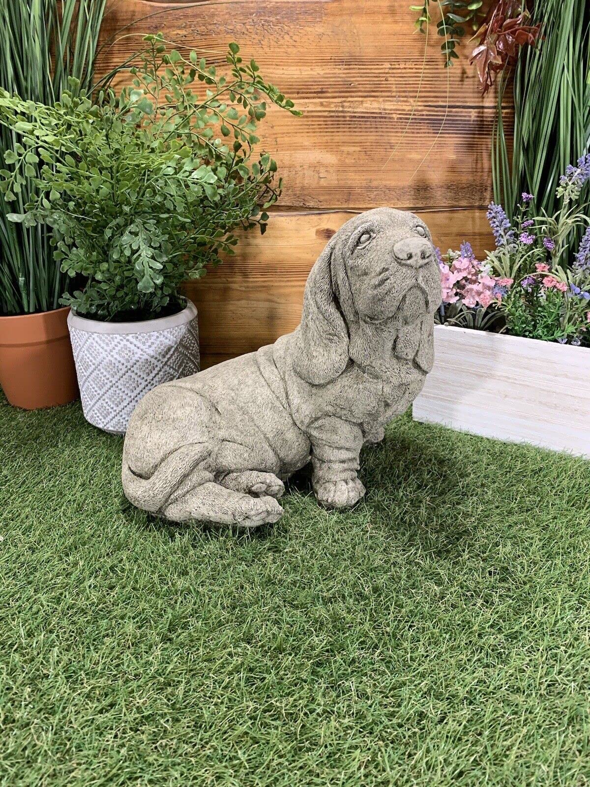 J and L Stone Ornaments Stone Garden Bassett Hound Dog Statue Ornament