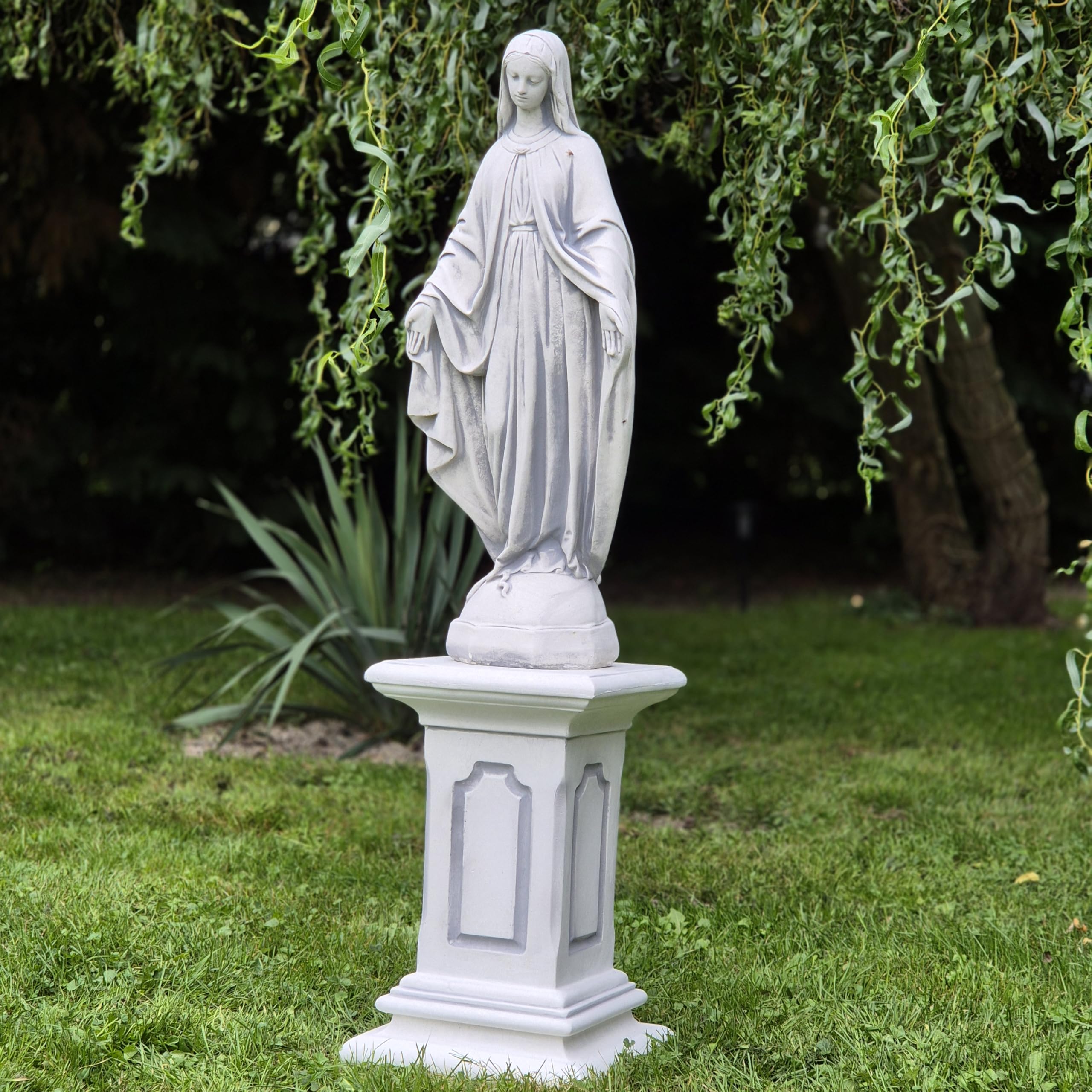FABRIQ Statua di Santa Madonna su colonna, grande Vergine Maria in pietra massiccia (altezza 63 cm, 16 kg), per giardino e casa, regalo religioso e per la madre di Dio