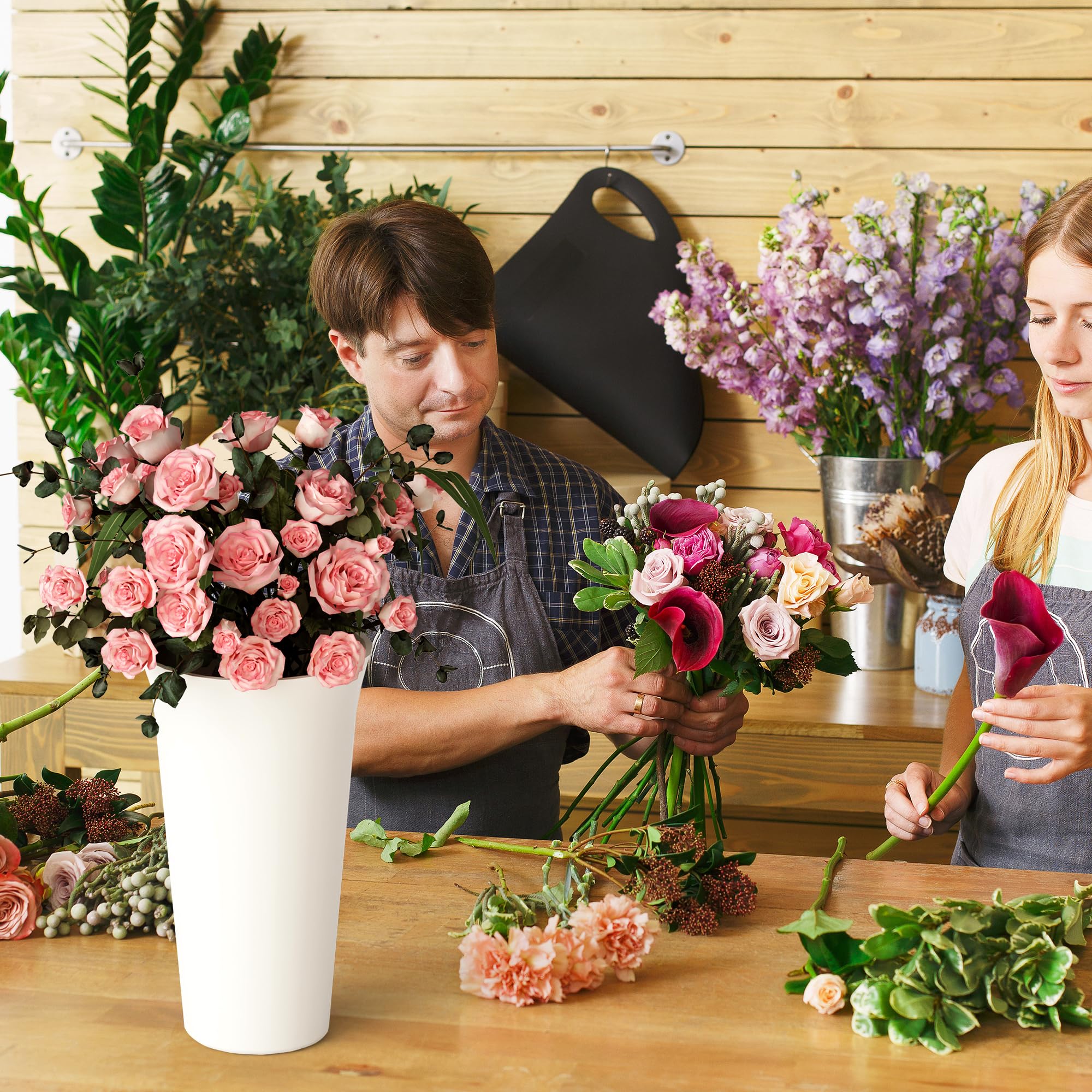 Invech Espositore per fiori con 6 secchi e ruote, a 3 ripiani, bianco, per interni ed esterni, giardino, matrimonio, negozio di fiori (brevetto esistente)