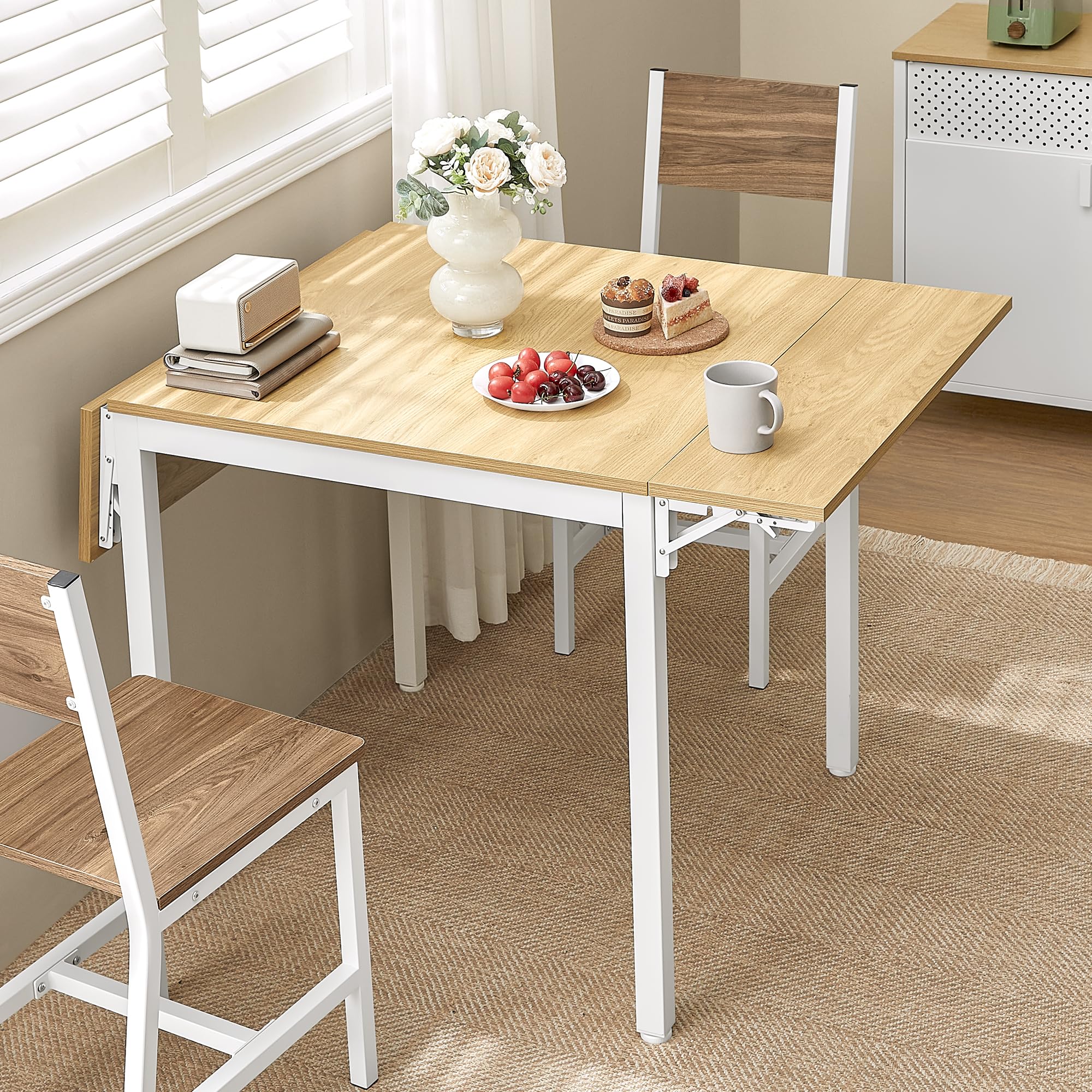 VASAGLE Mesa de Comedor, Mesa Extensible, Mesa de Hoja Abatible, para 2-4 Personas, para Cocina, para Espacios Pequeños, Roble Natural y Blanco Nube KDT077Y01