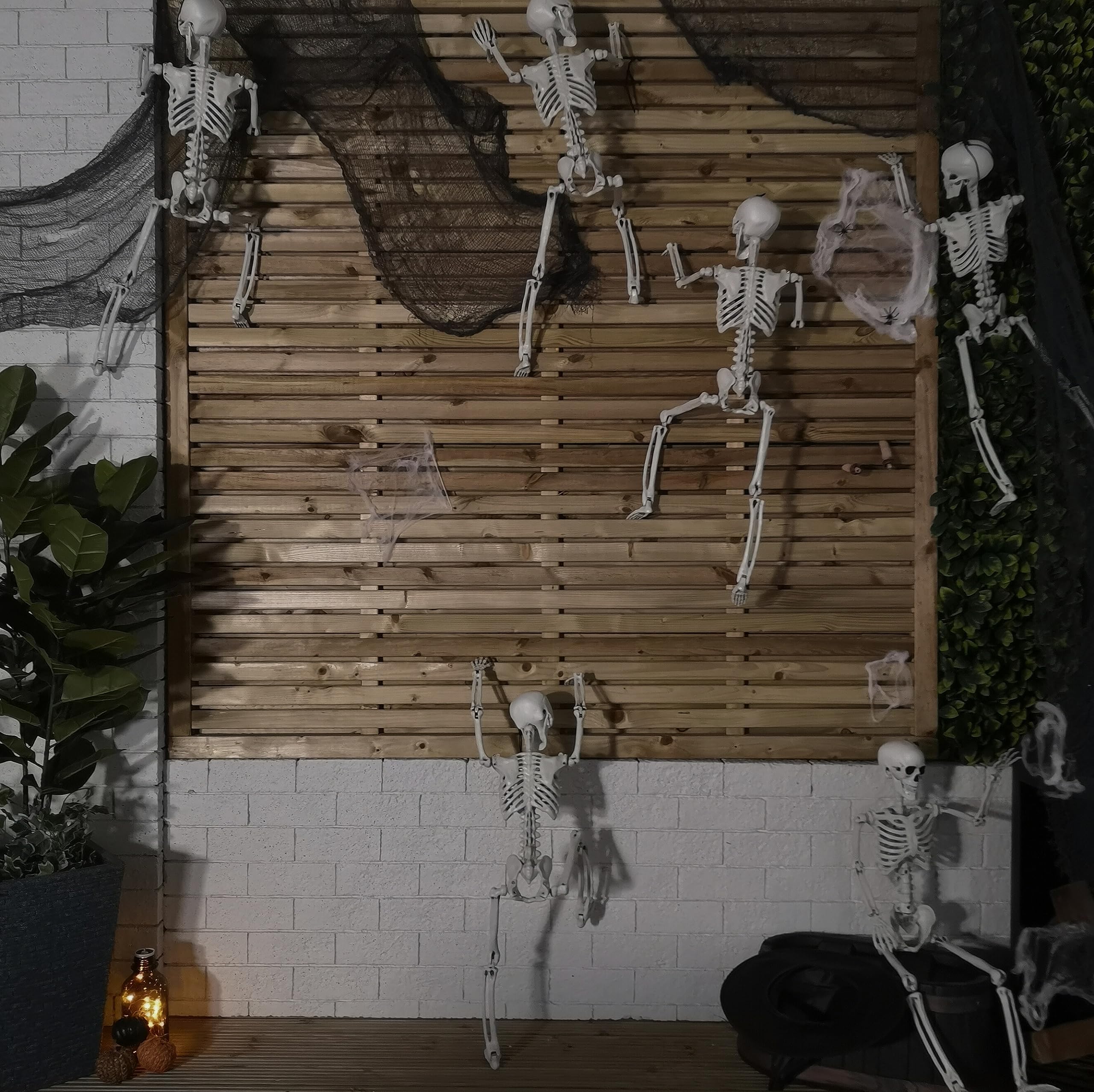 B&Q -  Pack Of 6 90Cm (3Ft) Posable Full Body Halloween Skeleton Decoration With Movable Joints