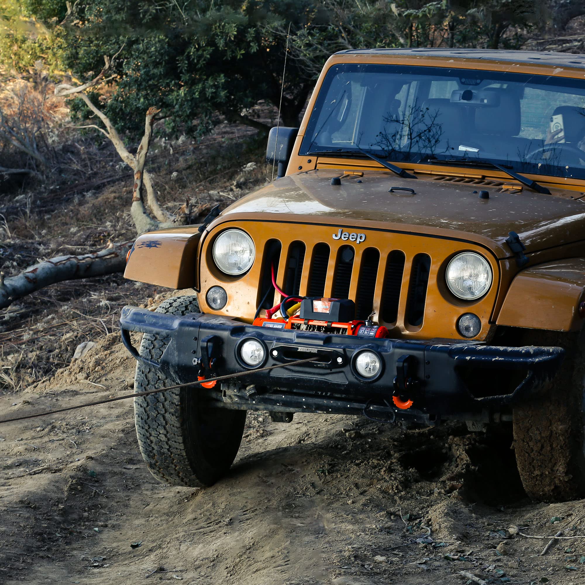 ZESUPER Wciągarka elektryczna 12 V o udźwigu 5896,7 kg, lina syntetyczna, wodoodporna wciągarka offroad, do samochodów jeepów, ciężarówek, SUV-ów, z bezprzewodowym pilotem zdalnego sterowania i