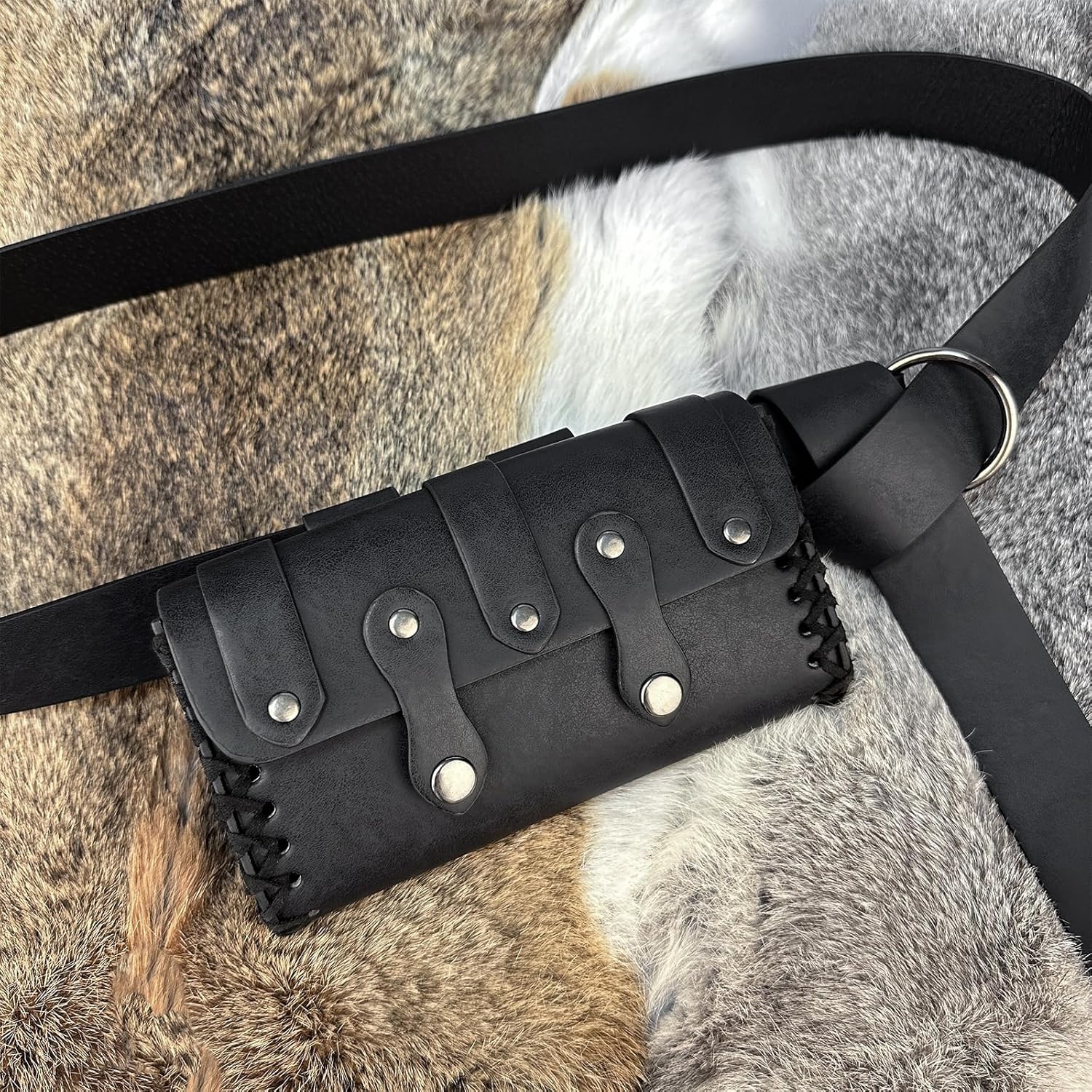 HiiFeuer Medieval Faux Leather Belt Bag with O Ring Belt, Renaissance Cosplay Belt Pouch, Portable Phone Bag for Ren Faire (Black A) - Image 5