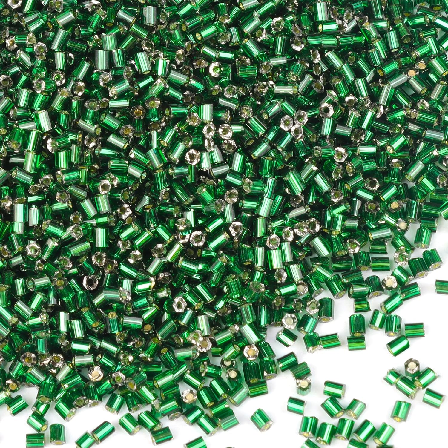 6000pcs Green Bugle Beads Bulk, Embroidery Tube Short Beads for Jewelry Making, Bracelet,Necklaces Supplies,Craft DIY(3x2mm)