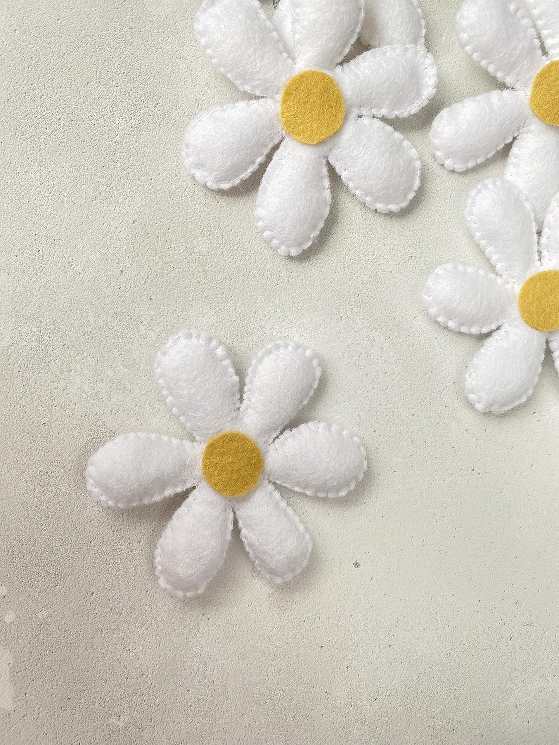 Floral daisy nursery mobile for children's room decor Daisy handmade minimalist kids' room decor