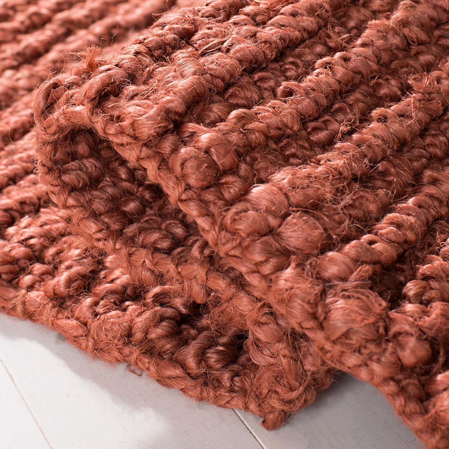 SAFAVIEH Area Rug 6' Square - Natural Fiber Collection - Rust, Handmade Jute, Farmhouse Style, Chunky Textured Thick Pile (NF447C)