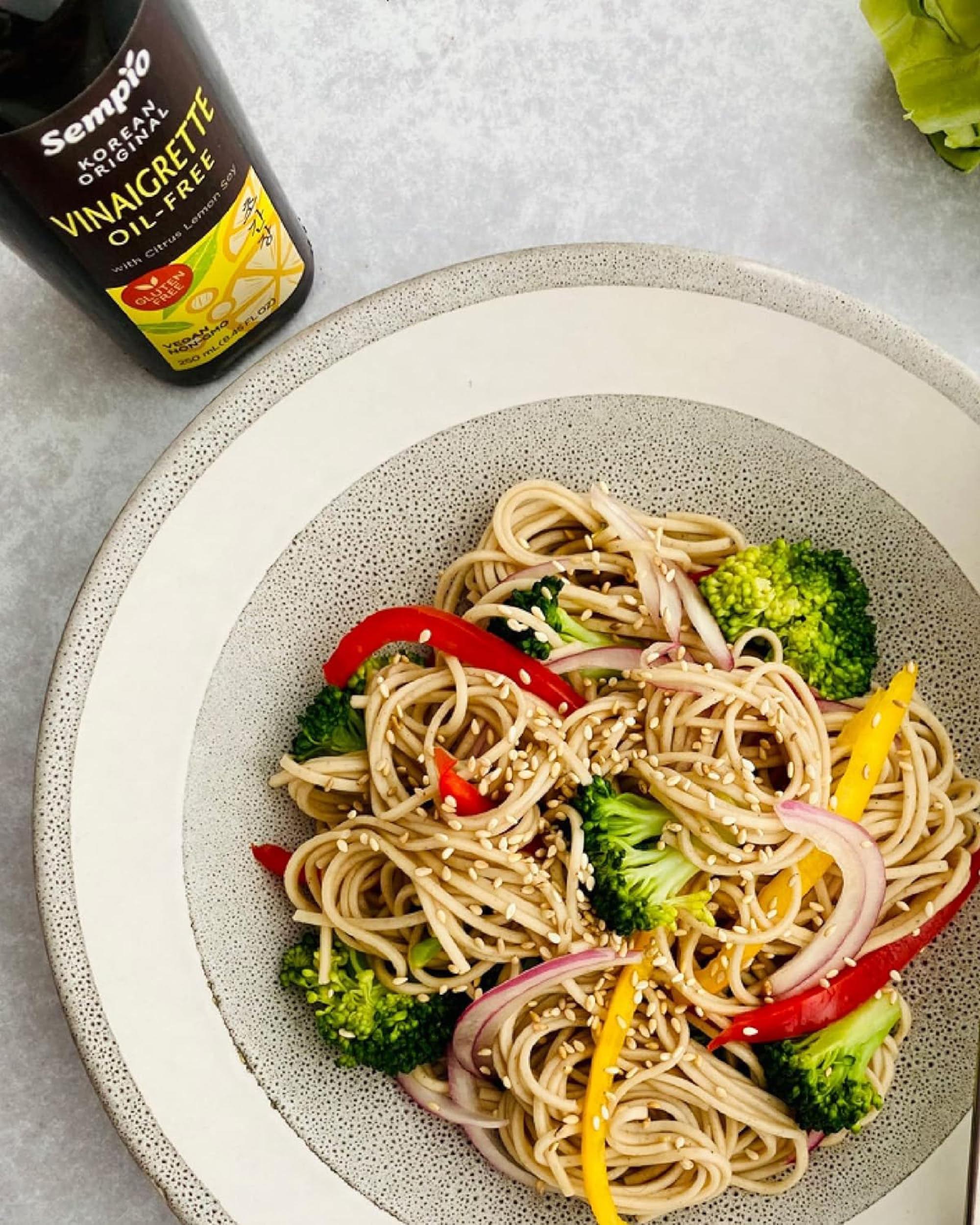 SEMPIO Vinagreta sin Aceite Sempio con Limón Cítrico de Soja - Aderezo Versátil y Picante para Ensaladas, Mojar y Más Auténtica Salsa Coreana Vegana, No Transgénica, Reducida en Sal - 1 x 250 ml