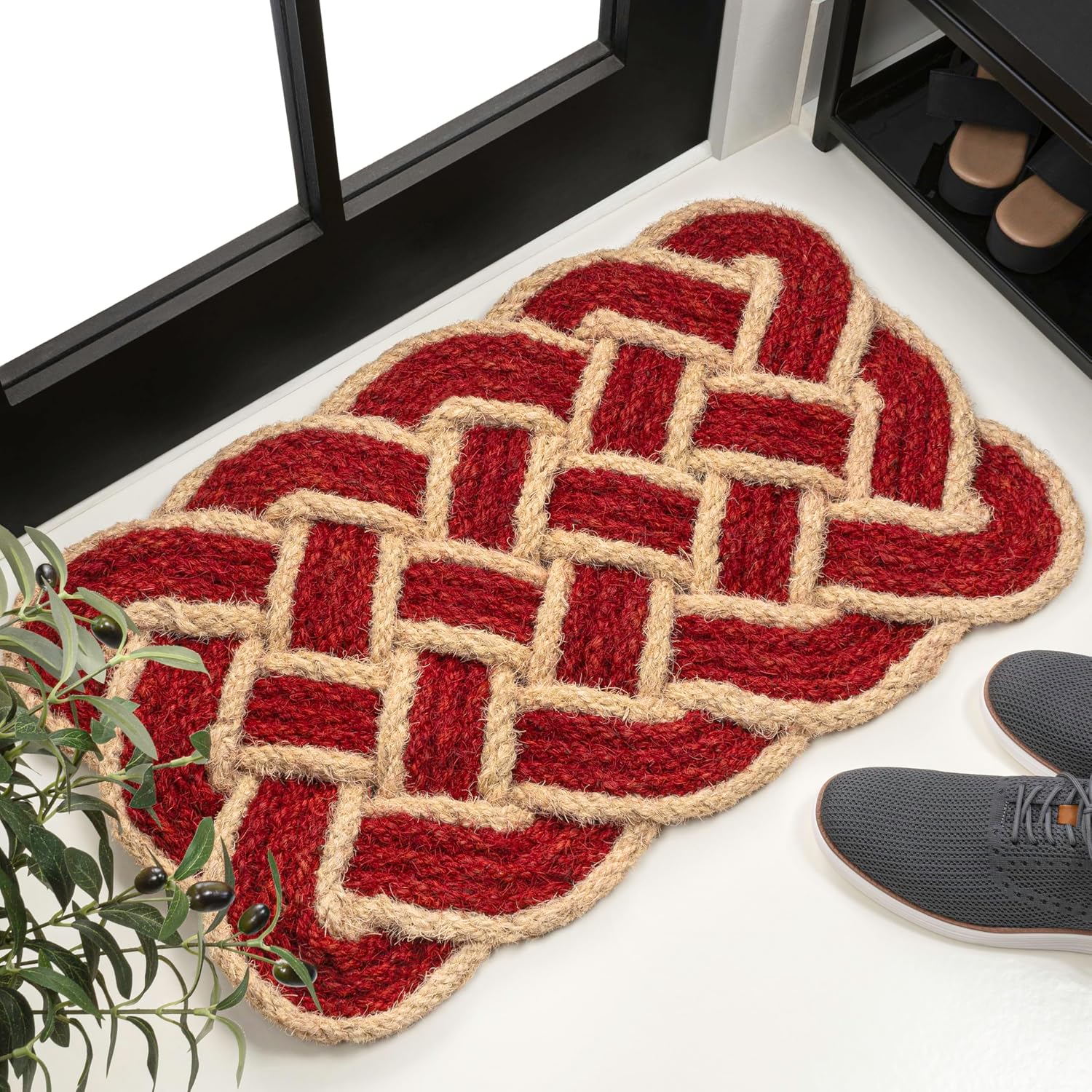 JONATHAN Y Scalloped Basketweave Coir Indoor Outdoor Mat 18"X30" Red/Bleach, Maeve Classic Coastal for Backyard, Patio, Porch, Easy-Cleaning, High Traffic, Pet-Friendly, Non-Shedding (NRF100E-1830)