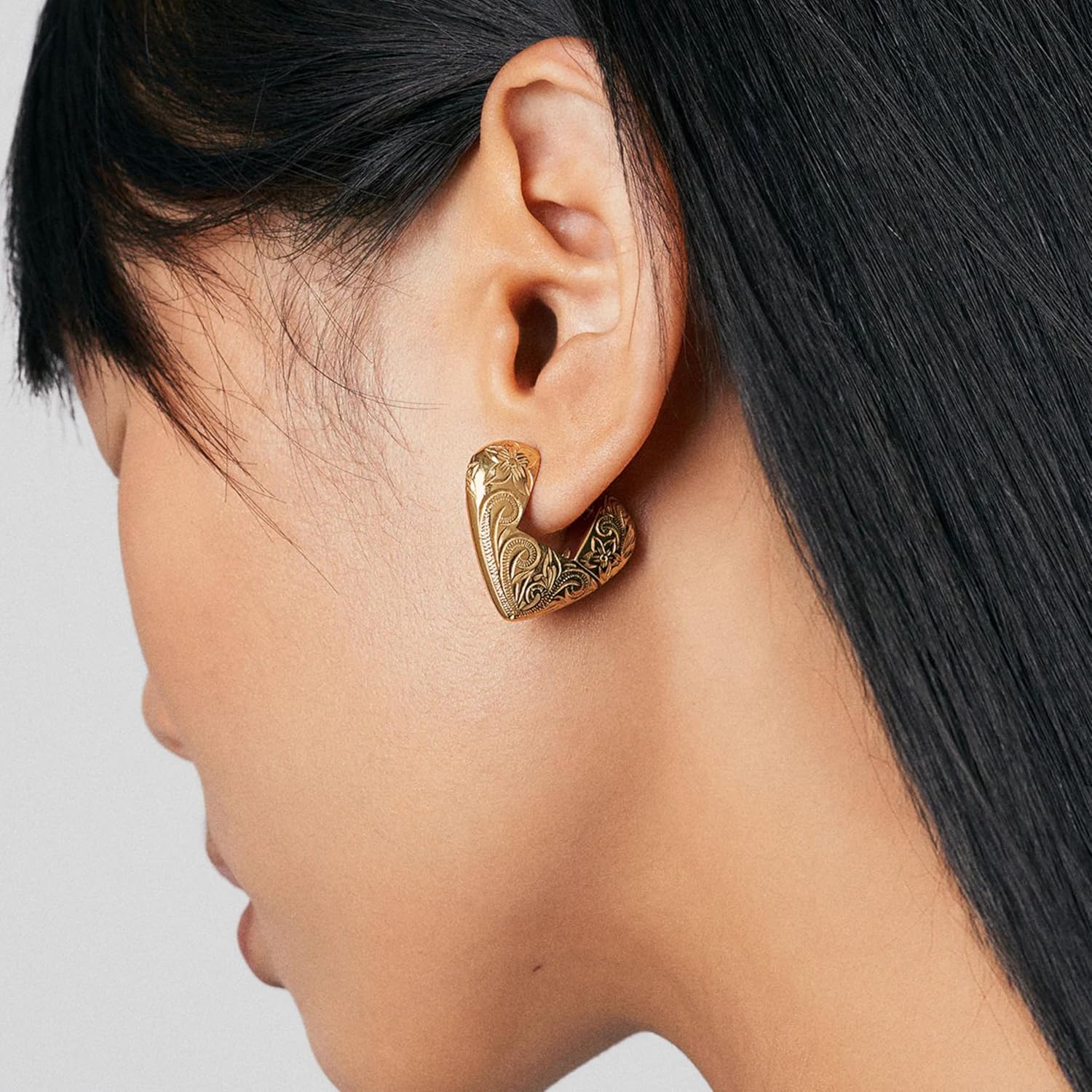 Hey Harper Hoop Earrings For Women Trendy - Lightweight Waterproof & Sweatproof Jewerly - Image 4